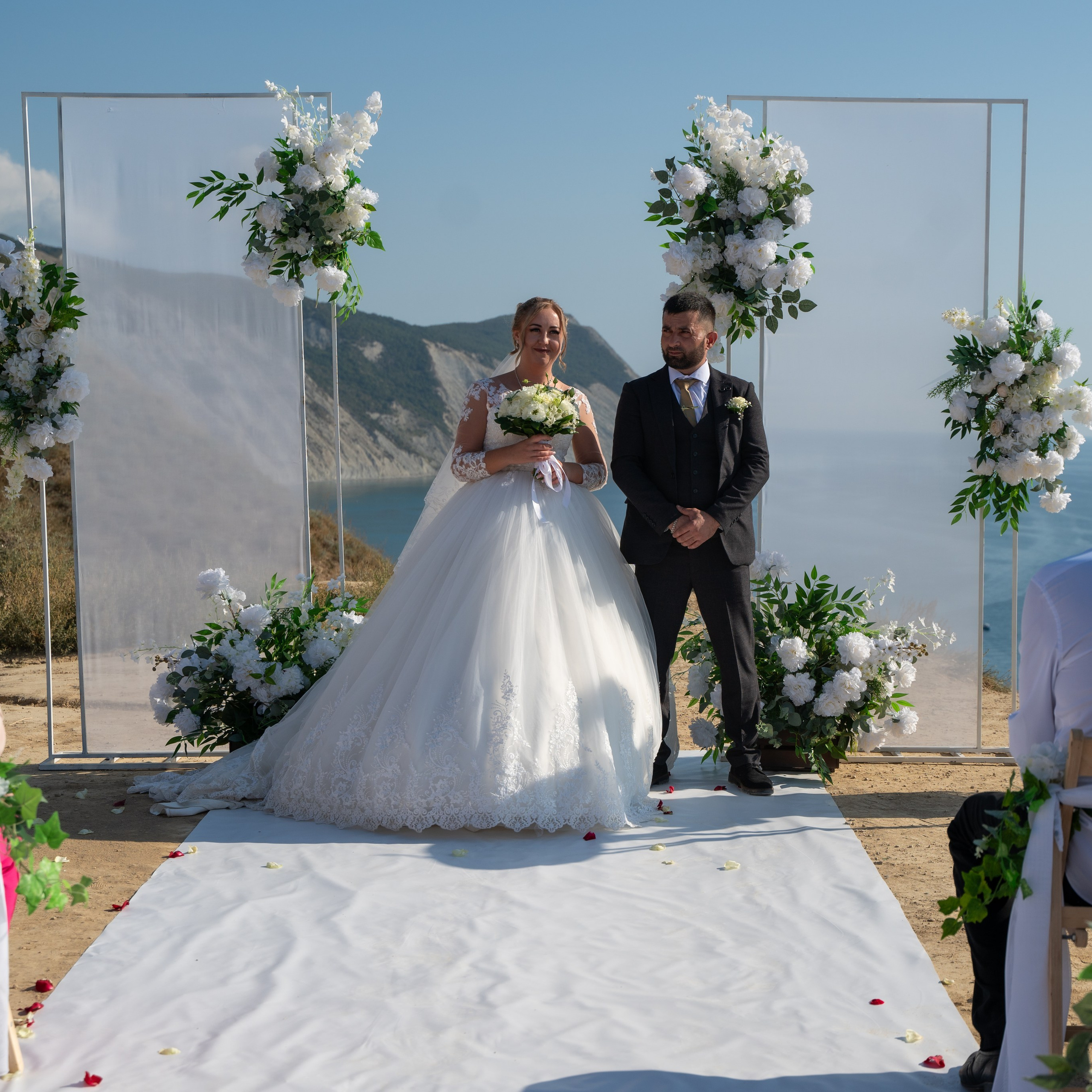 Декор для выездной регистрации. Главная