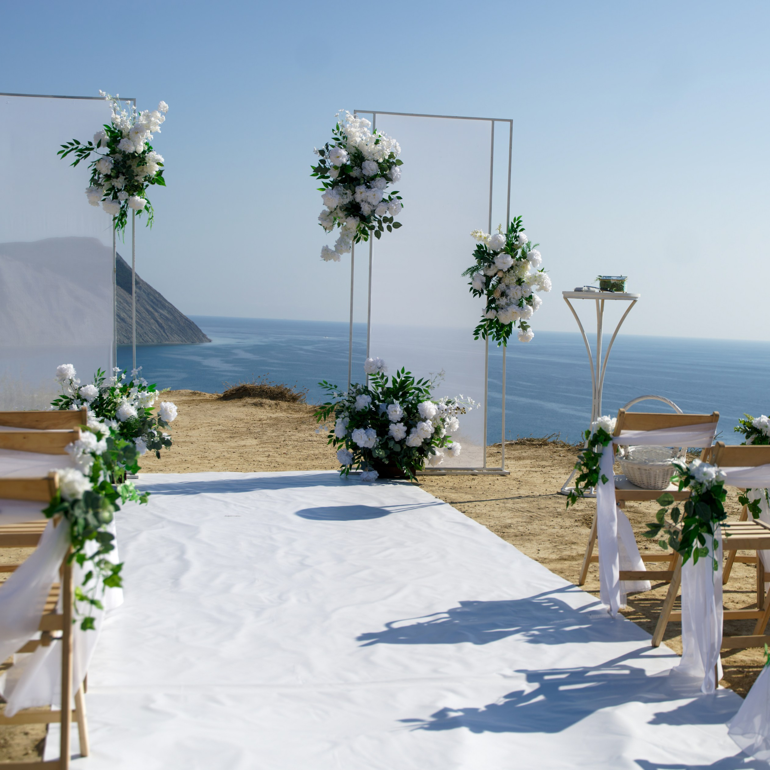 Декор для выездной регистрации. Главная