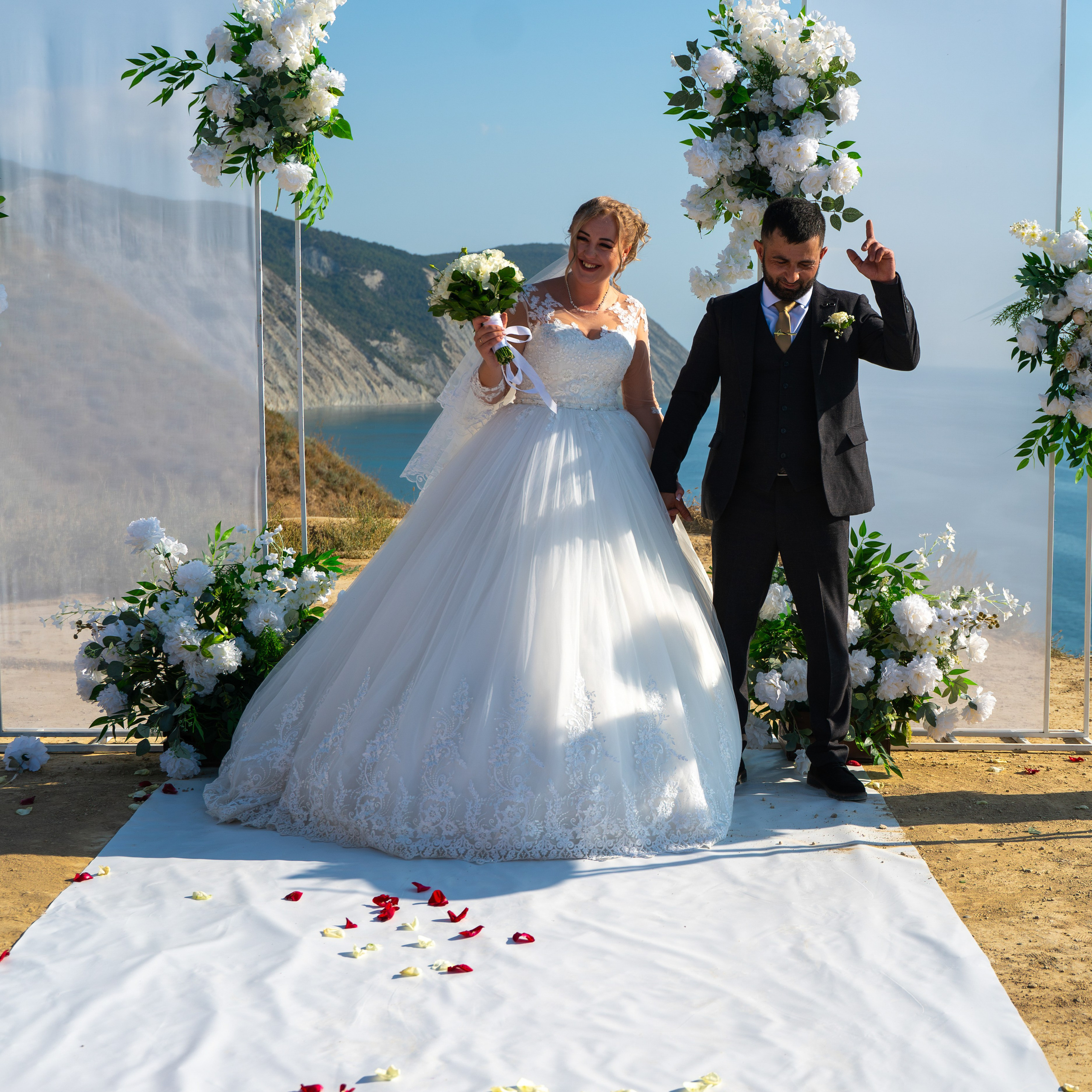 Создание семьи Рустама и Алины. Главная