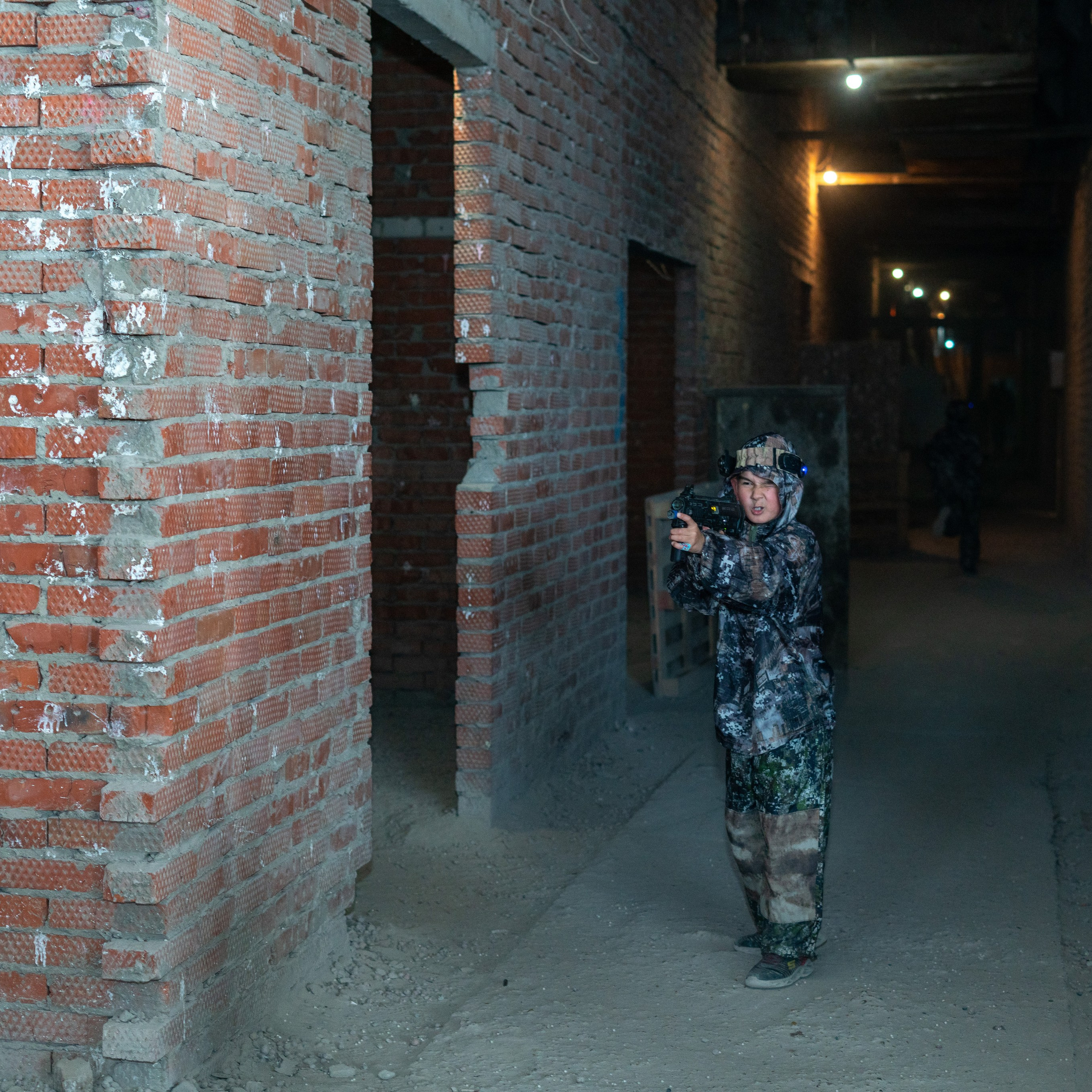 Лазертаг, Косте 10 лет. Главная