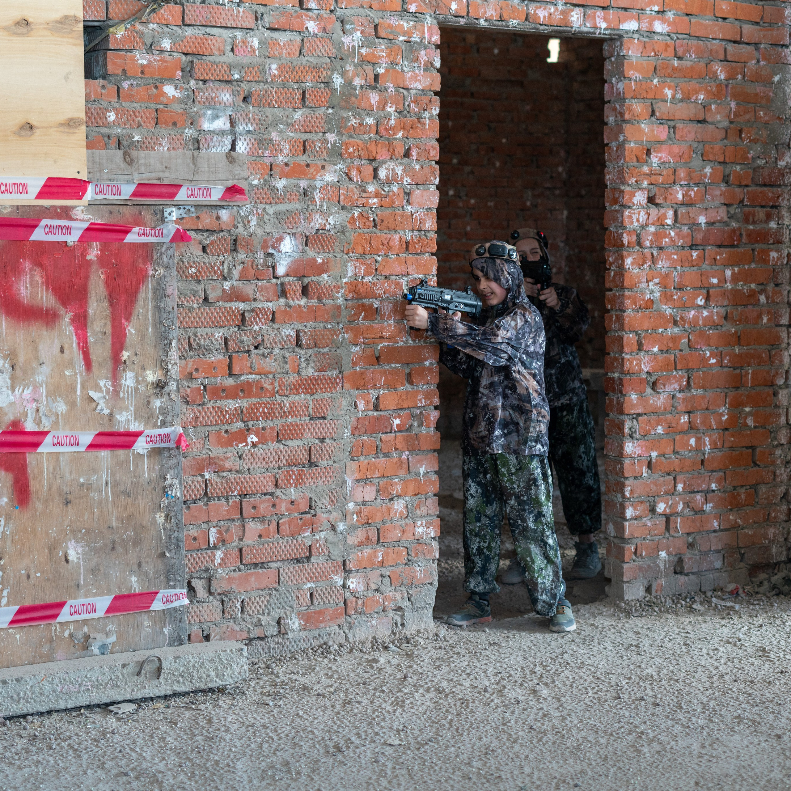 Лазертаг, Косте 10 лет. Главная