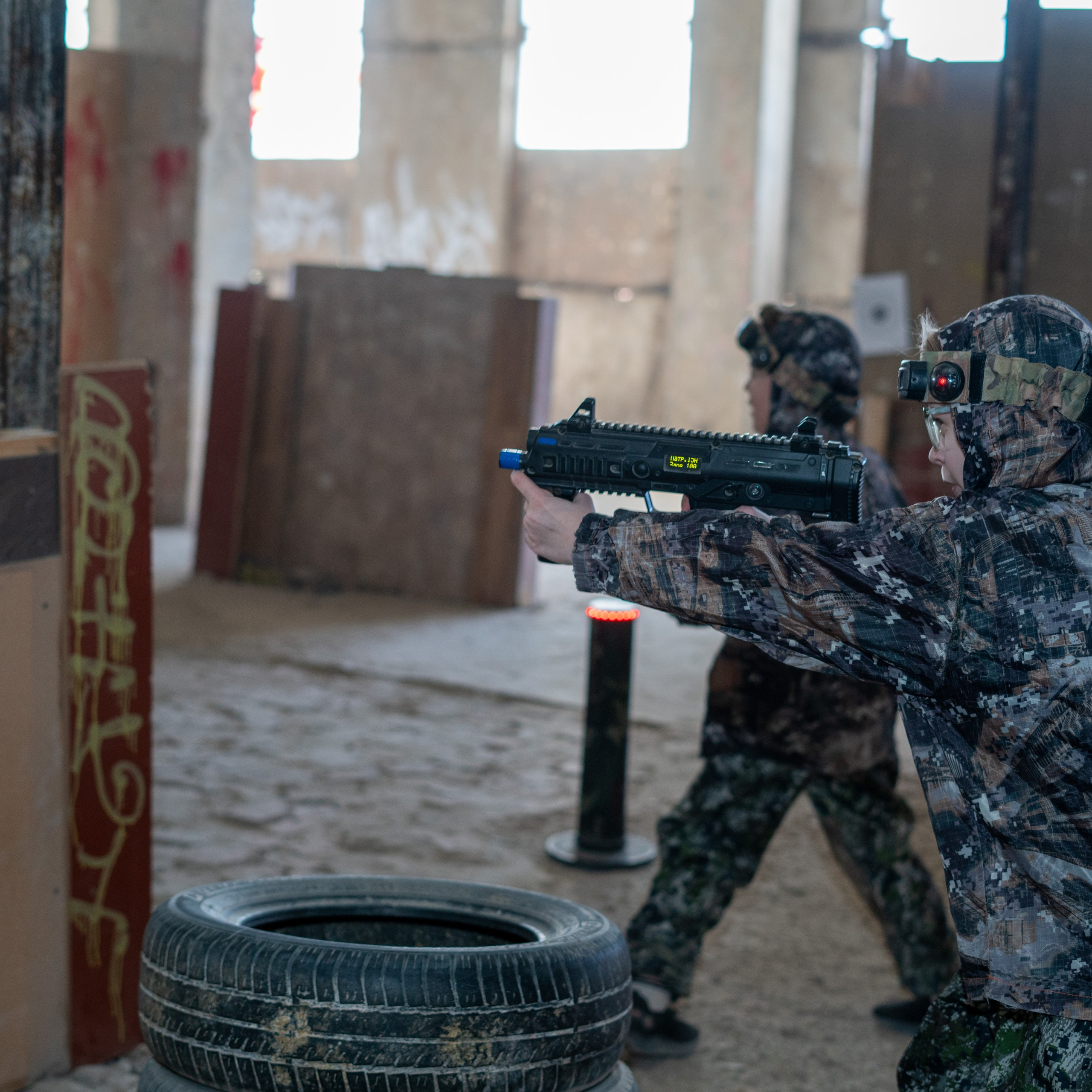 Лазертаг, Косте 10 лет. Главная