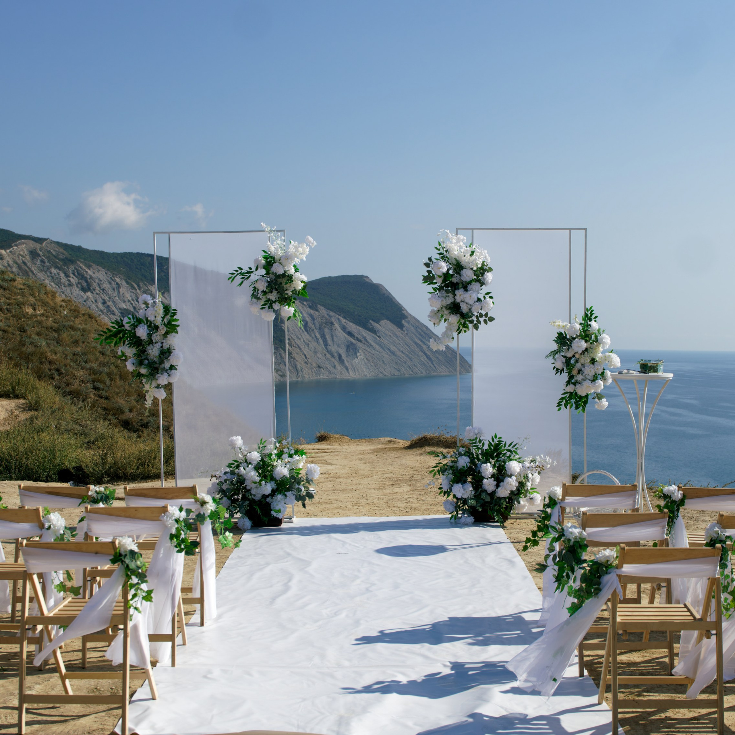 Декор для выездной регистрации. Главная