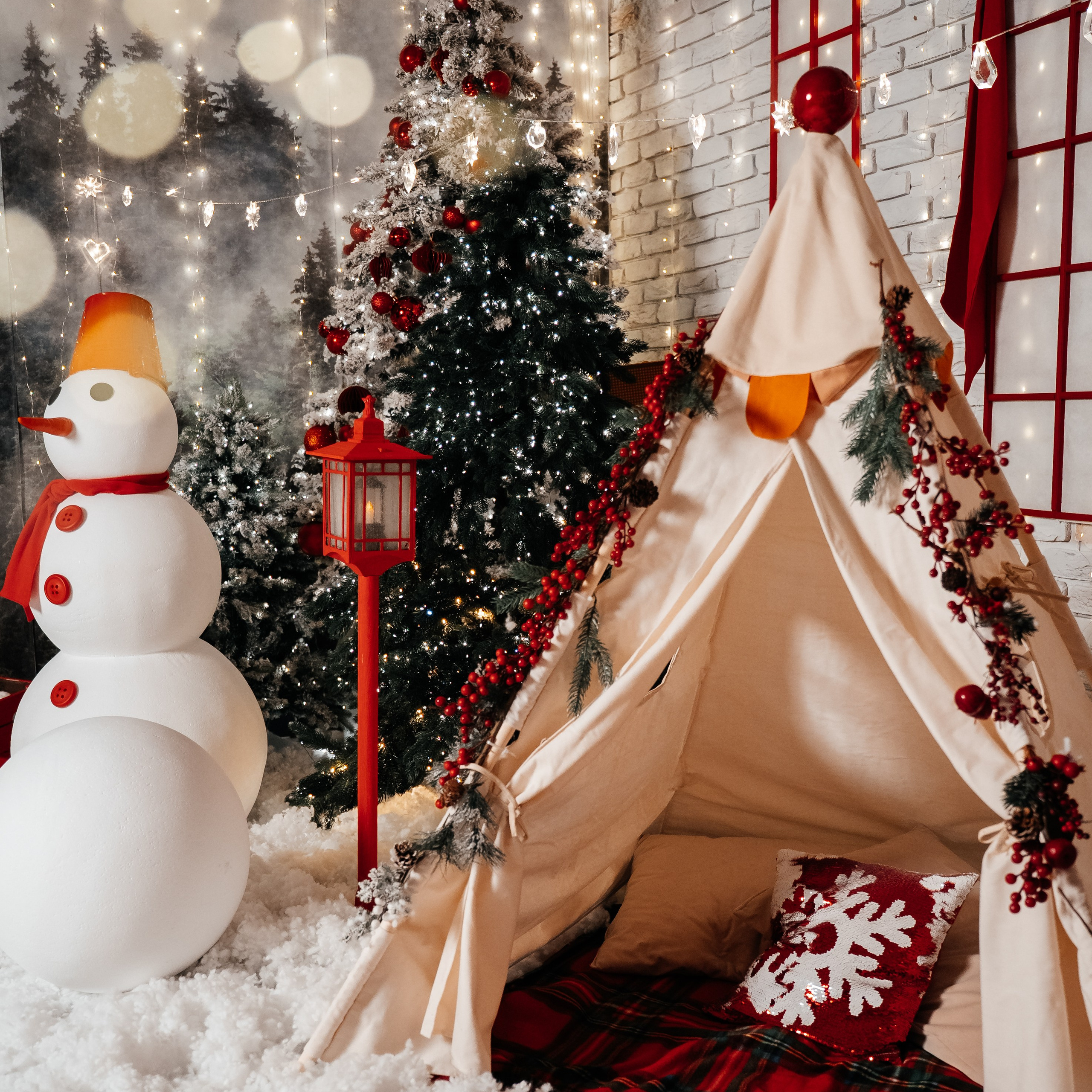 LA FOTO (Гагарина) Снежный дворик (25 м²)