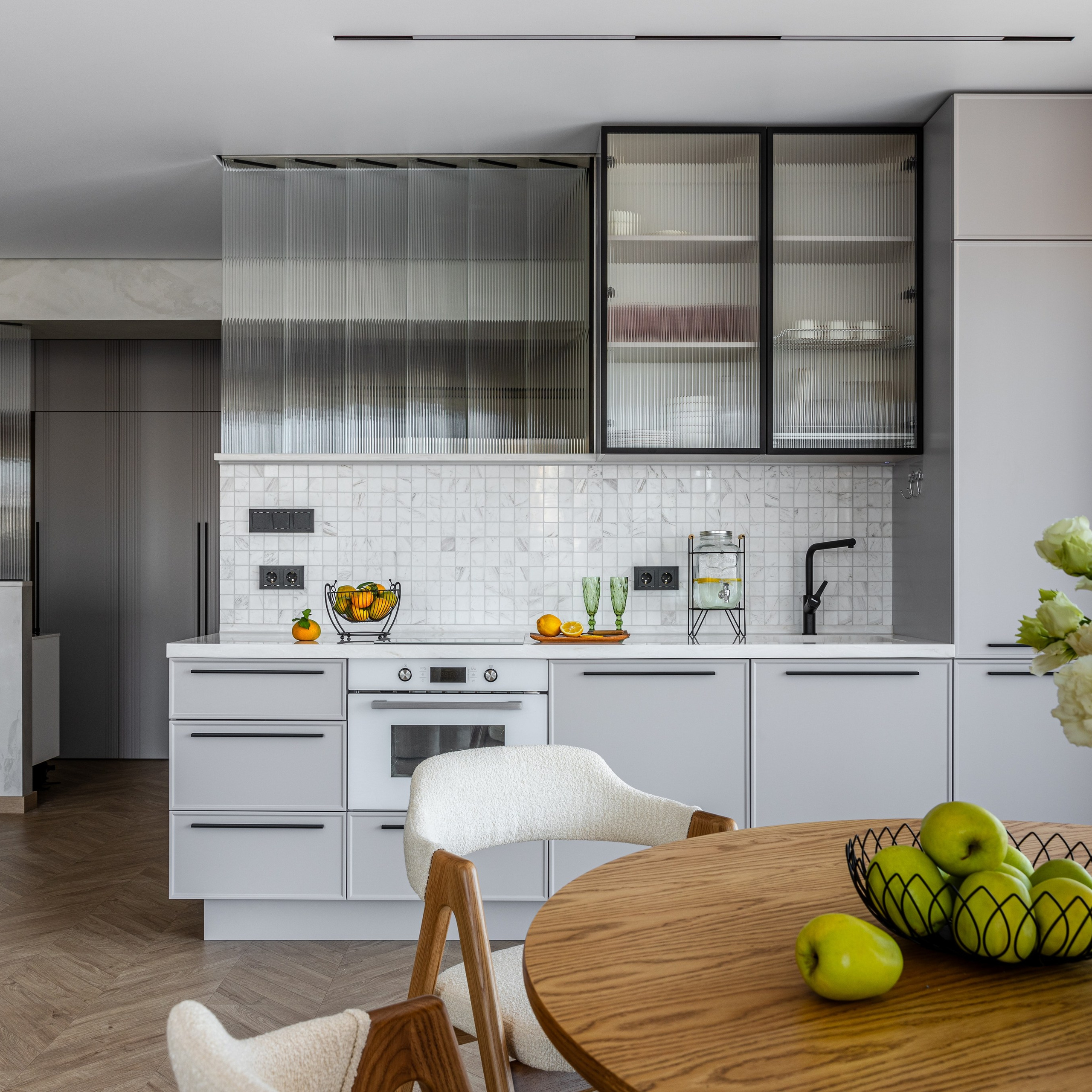 Дизайн проект Юлии Хаметовой @khametova_julia в ЖК «Каравелла Португалии», публикация в журнале «HiHome»