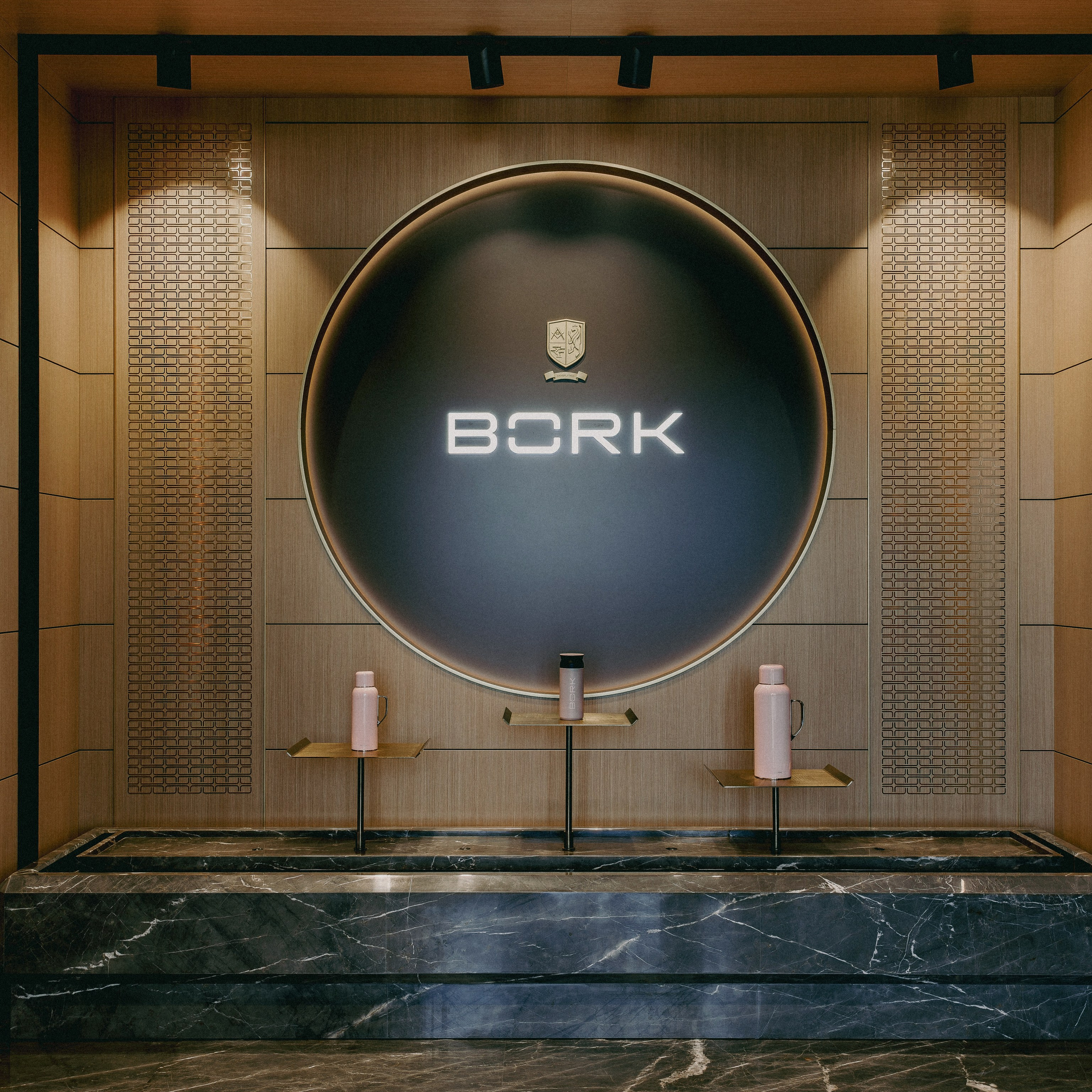 Интерьер шоурума BORK в&nbsp;ТЦ&nbsp;Морской порт, Сочи