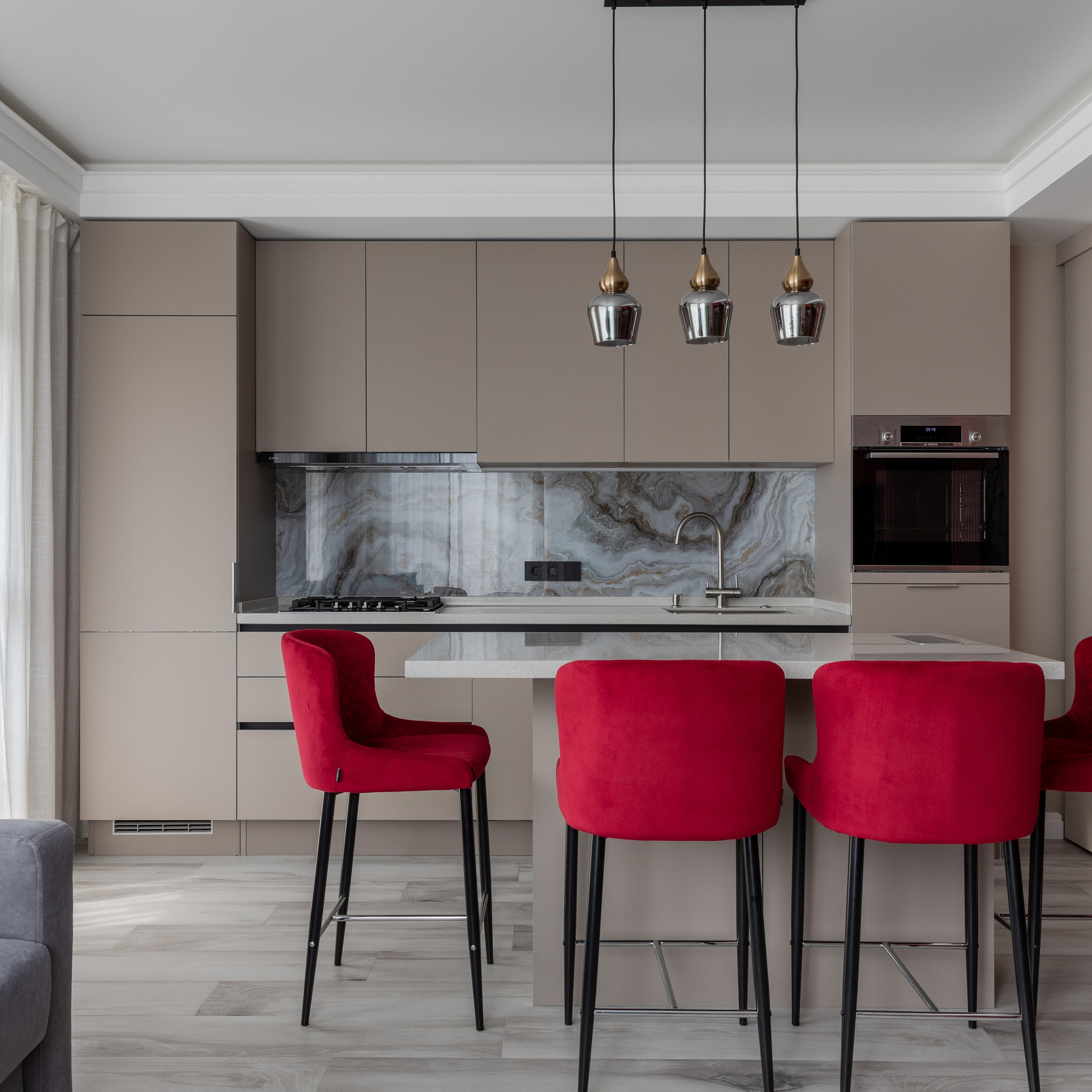 Кухня в интерьере red