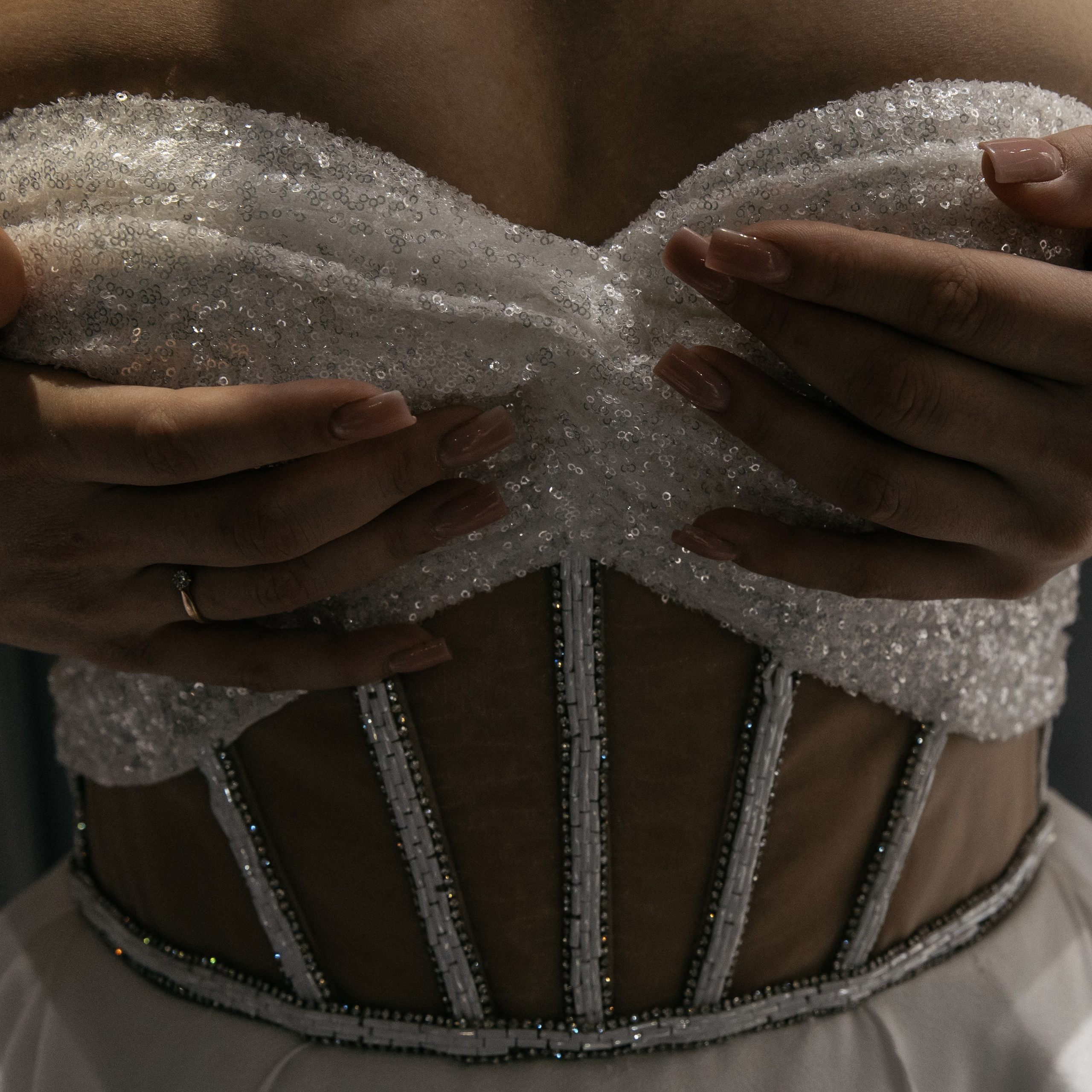 Какое платье выберешь ты?