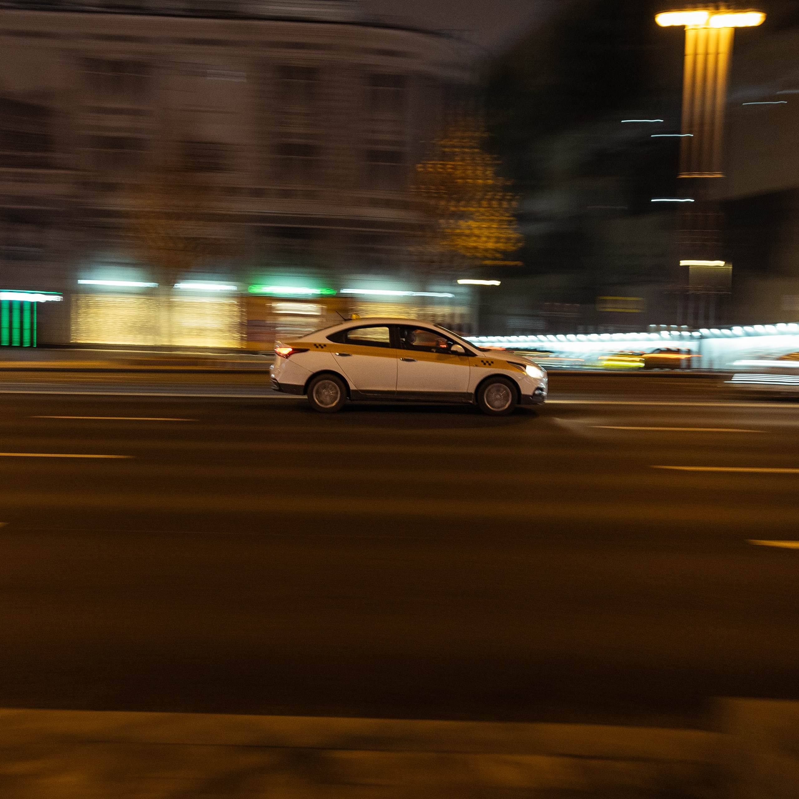 Прогулка, Москва, 11.2024. Фотограф Денис Болдинов. Москва