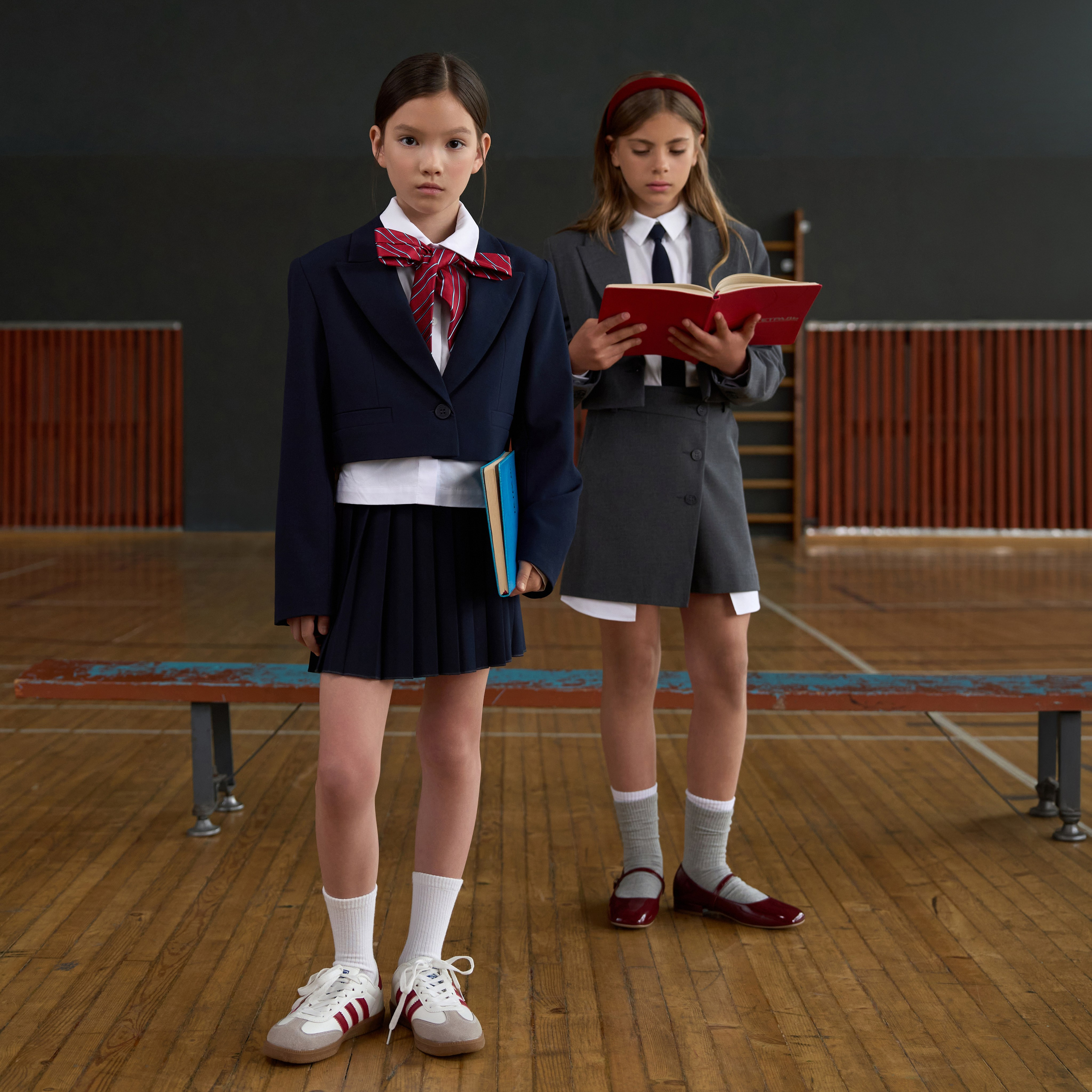 THE SCHOOL CLUB