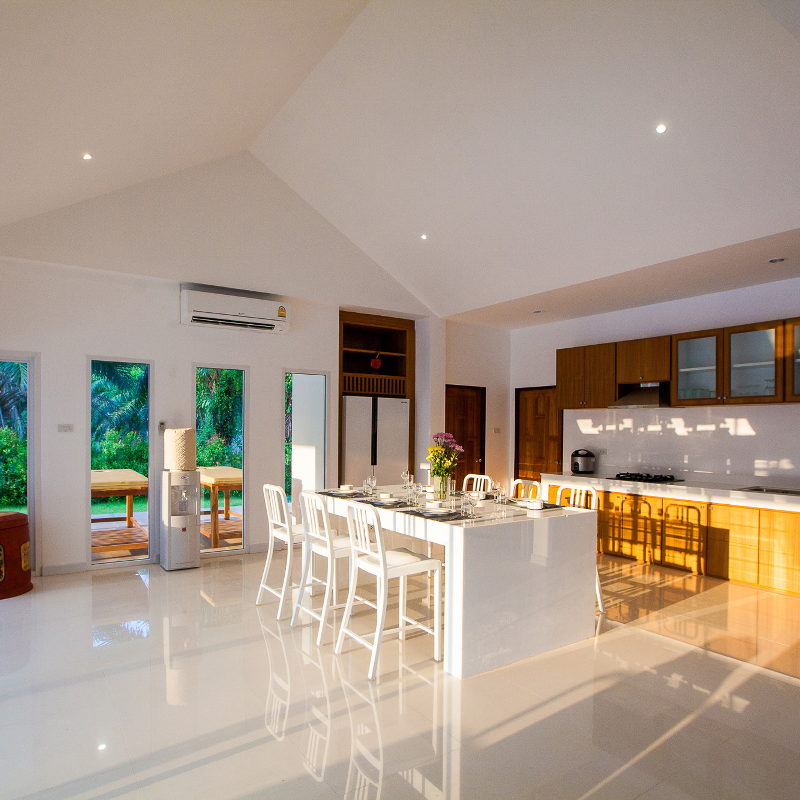 Spacious Villa with Private Territory, Krabi