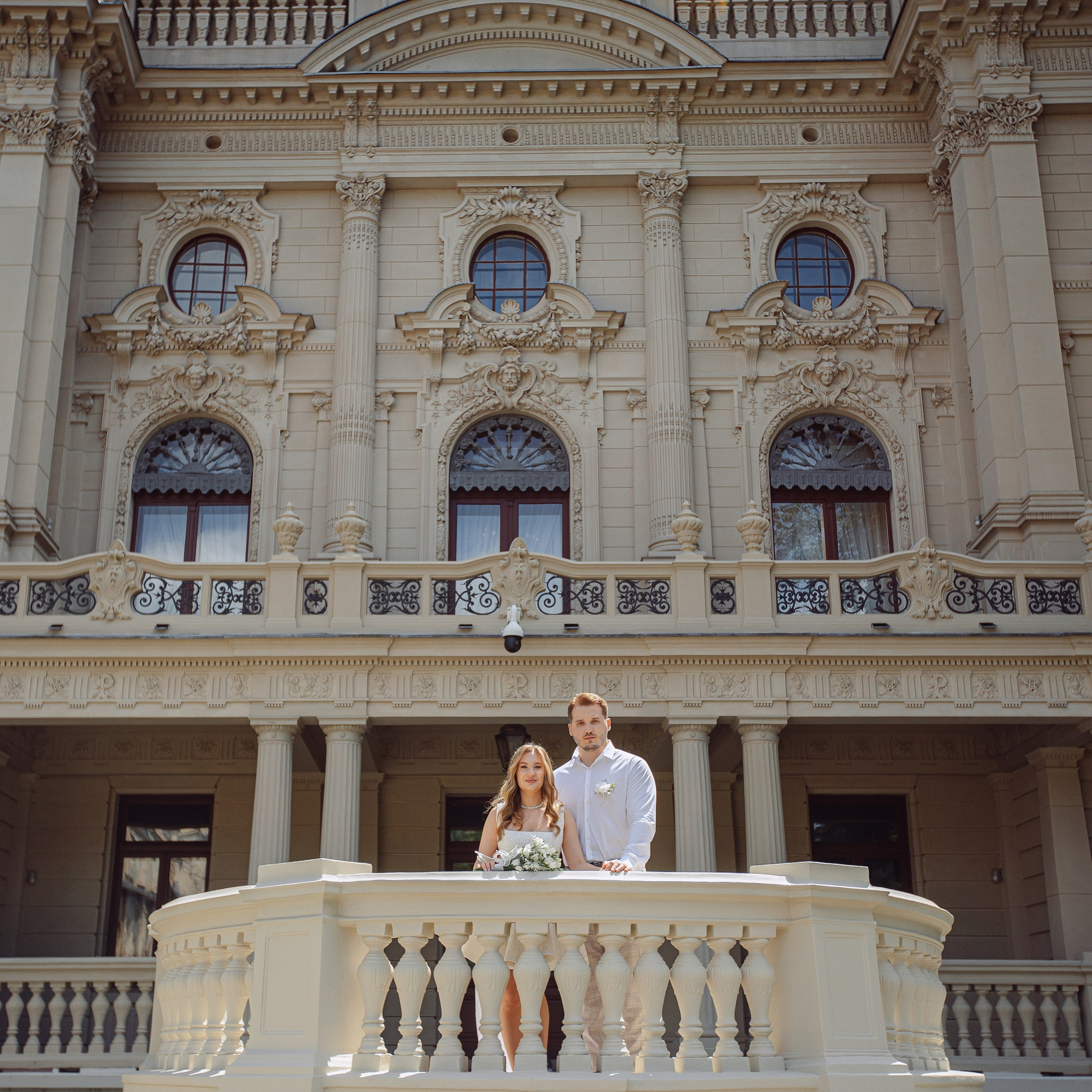Ślubna sesja zdjęciowa w Pałacu Poznańskiego