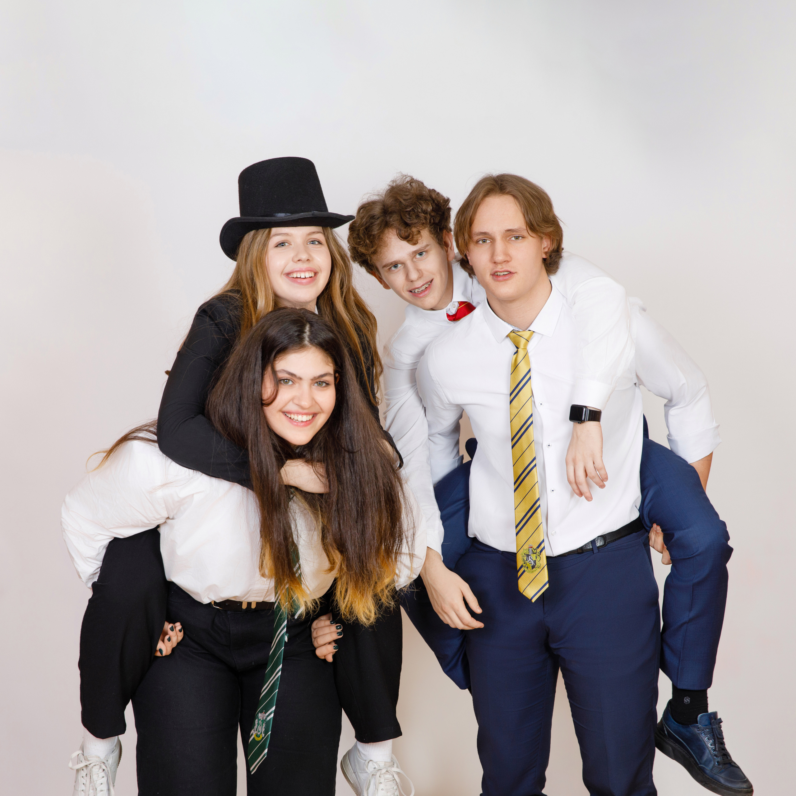 Альбомы Хит. Выпускные альбомы в Москве FOTOVMESTE