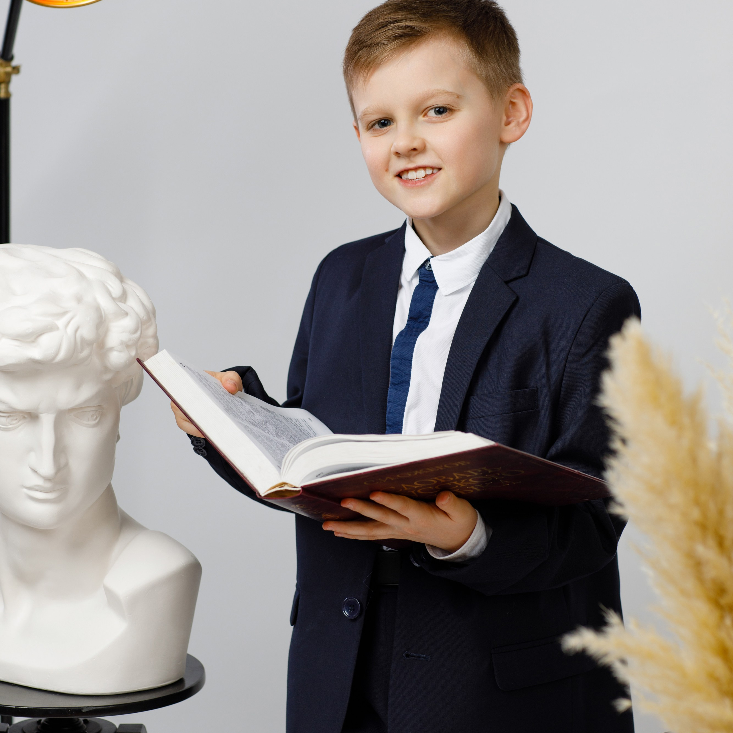 ДЛЯ 1-4 КЛАССОВ. Выпускные альбомы в Москве FOTOVMESTE