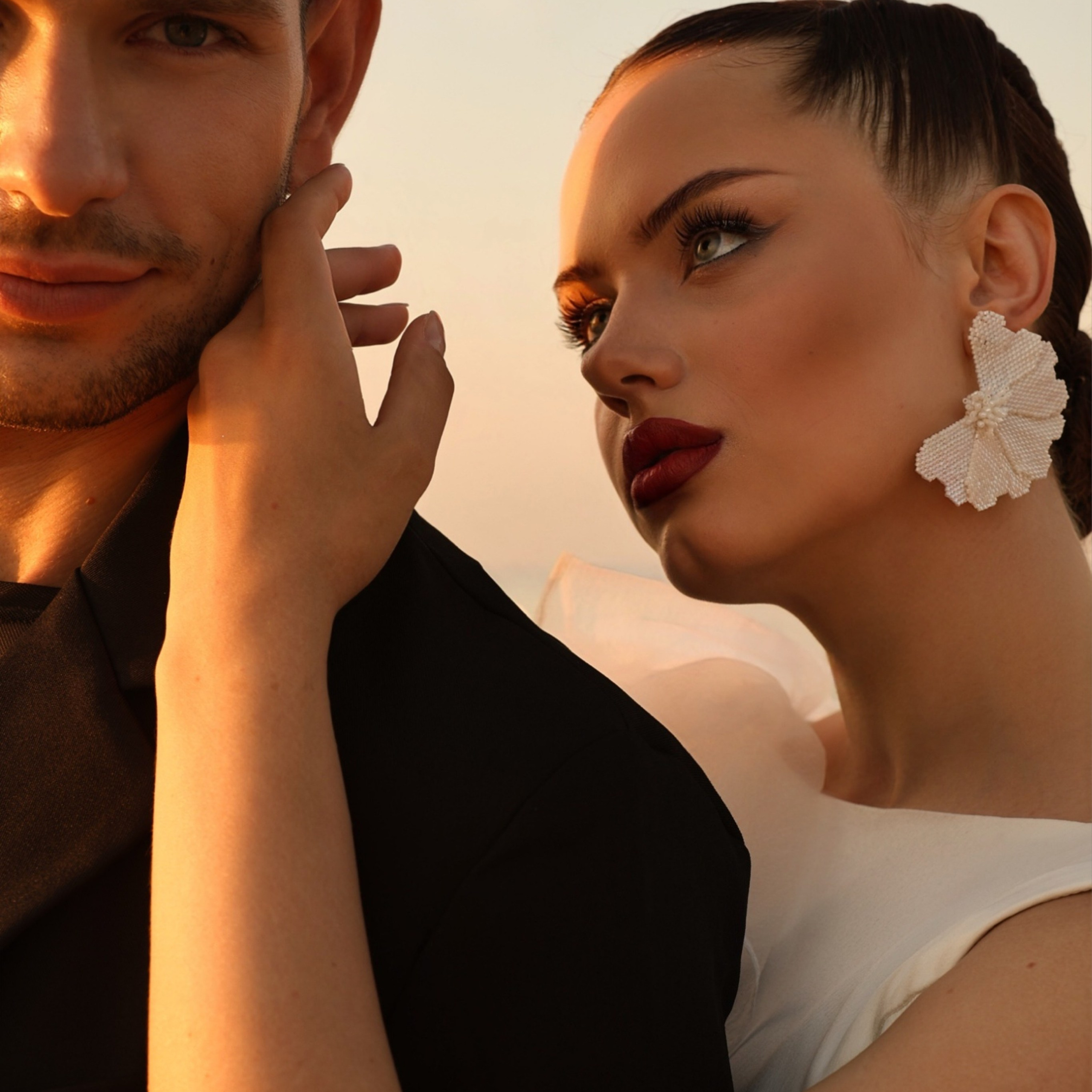 Камерная свадьба на берегу моря