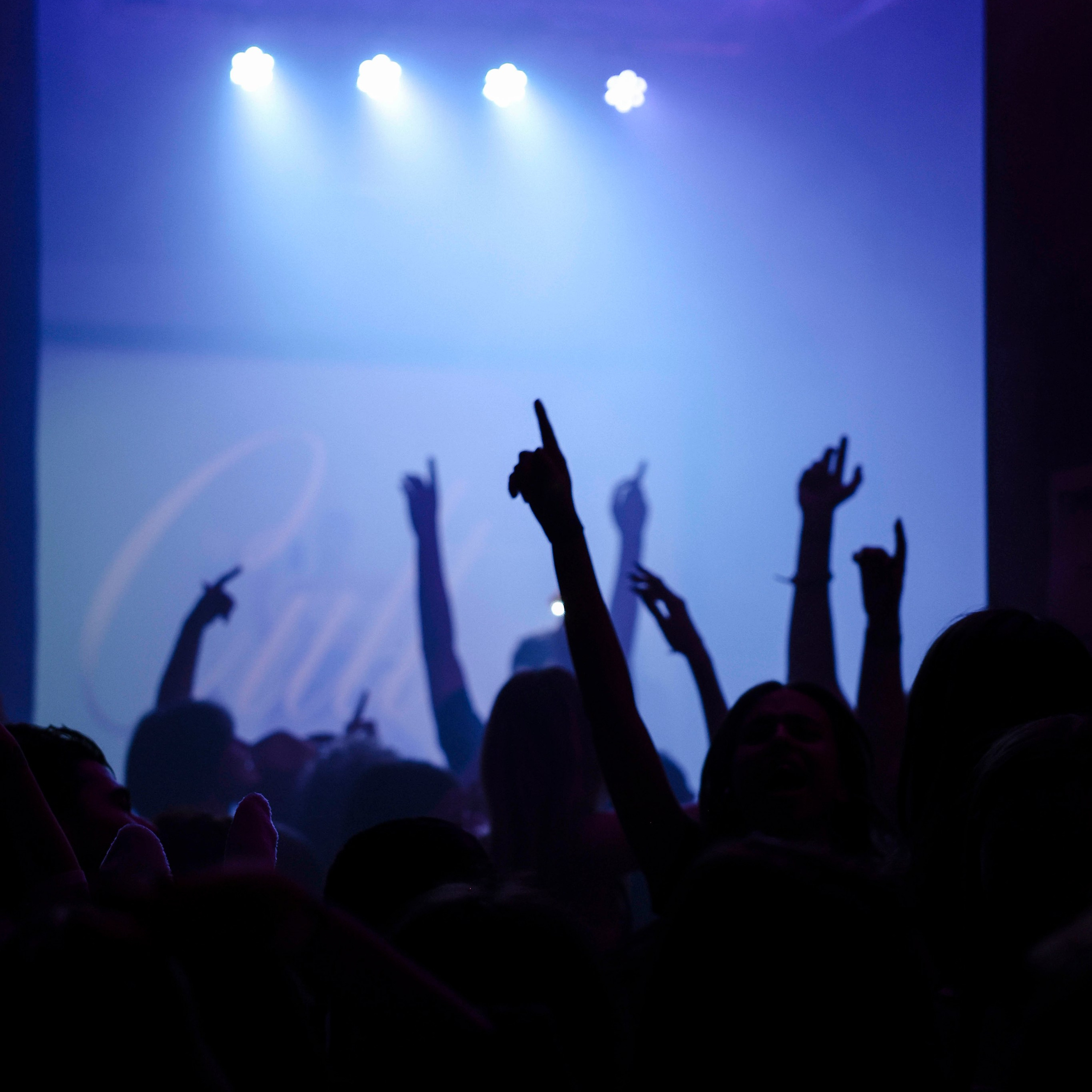 вечеринки / вспышка