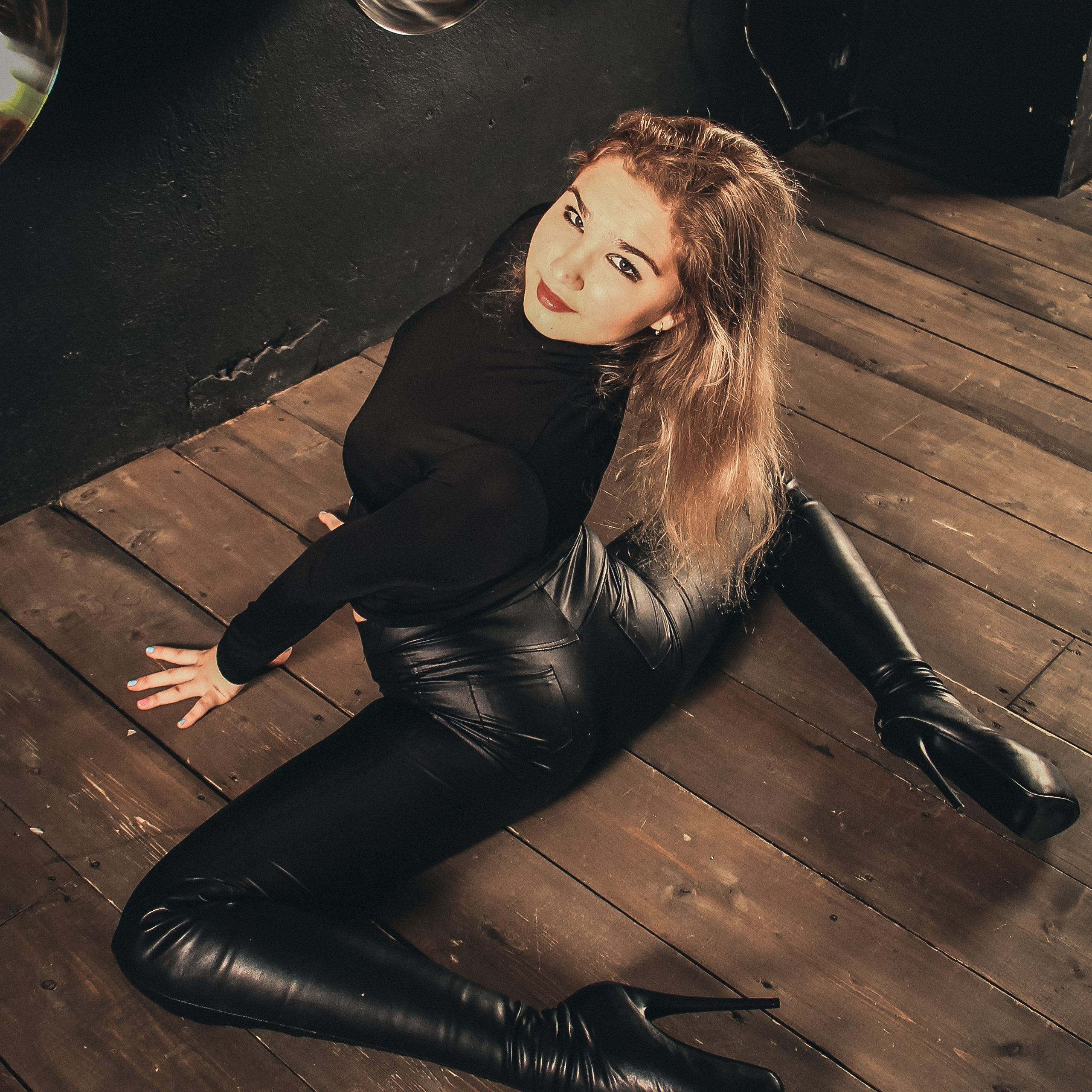 Гимнастка 16. Fantastic-Bodies photo performance