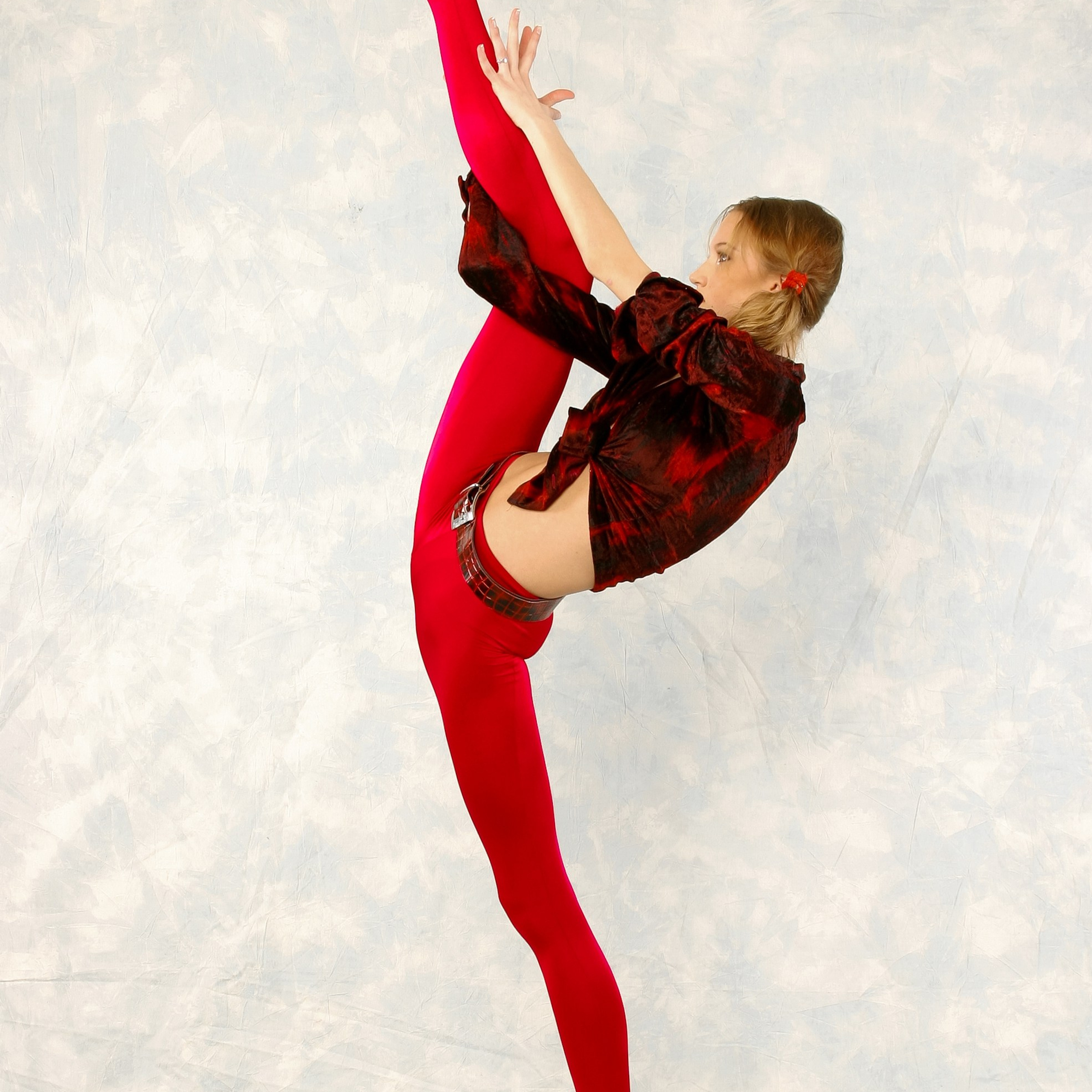 Гимнастка 002. Fantastic-Bodies photo performance