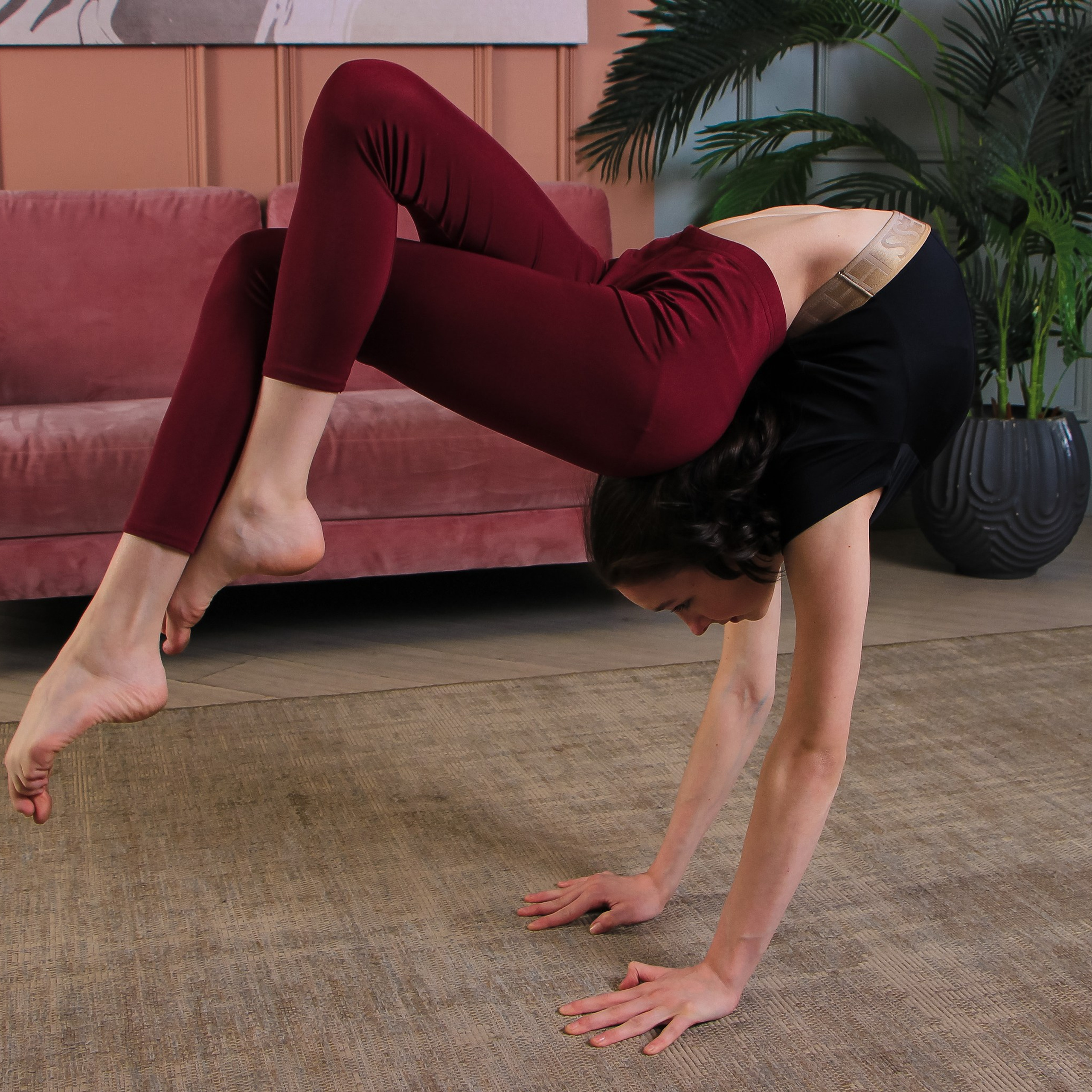 Цирковая 026. Fantastic-Bodies photo performance