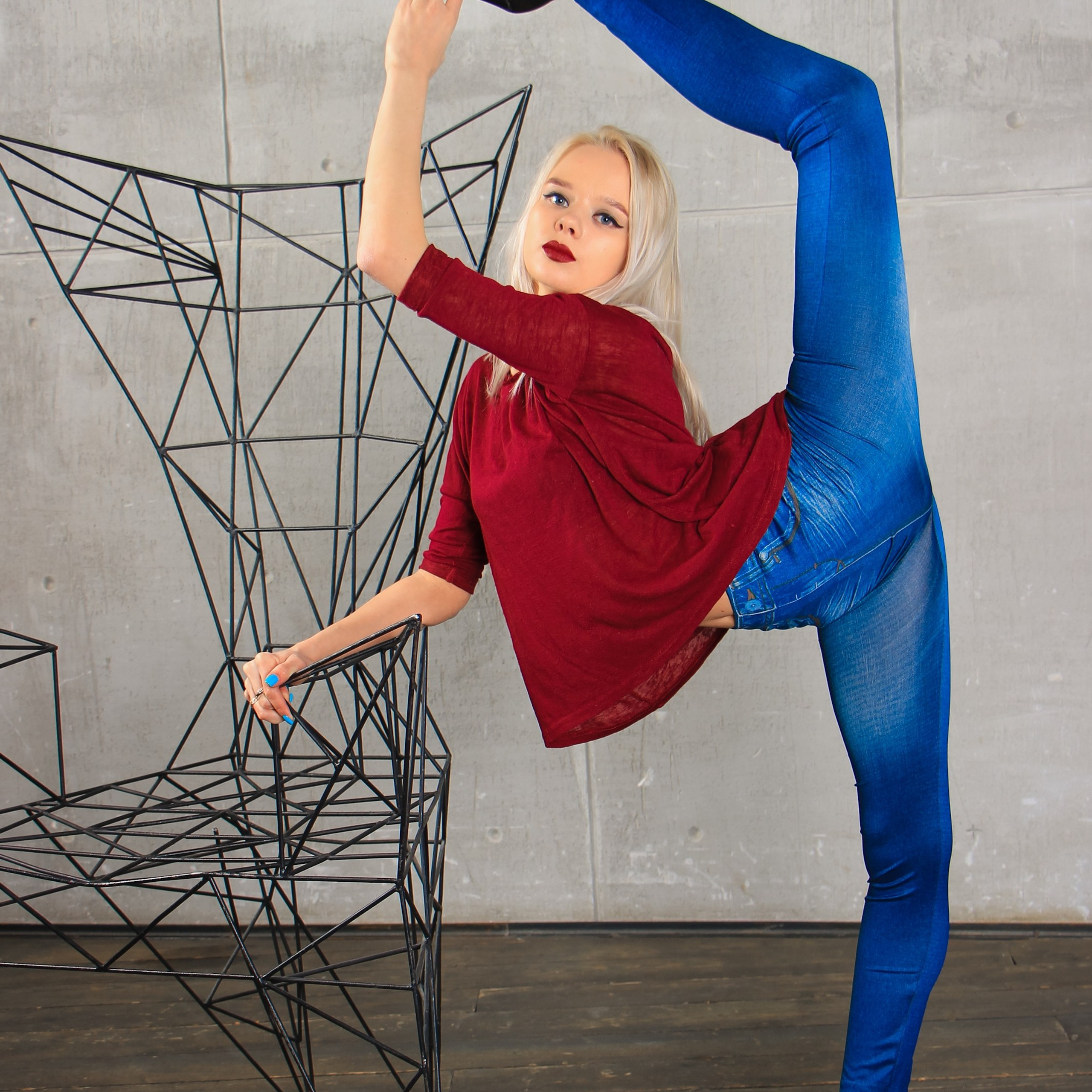 Гимнастка 010. Fantastic-Bodies photo performance