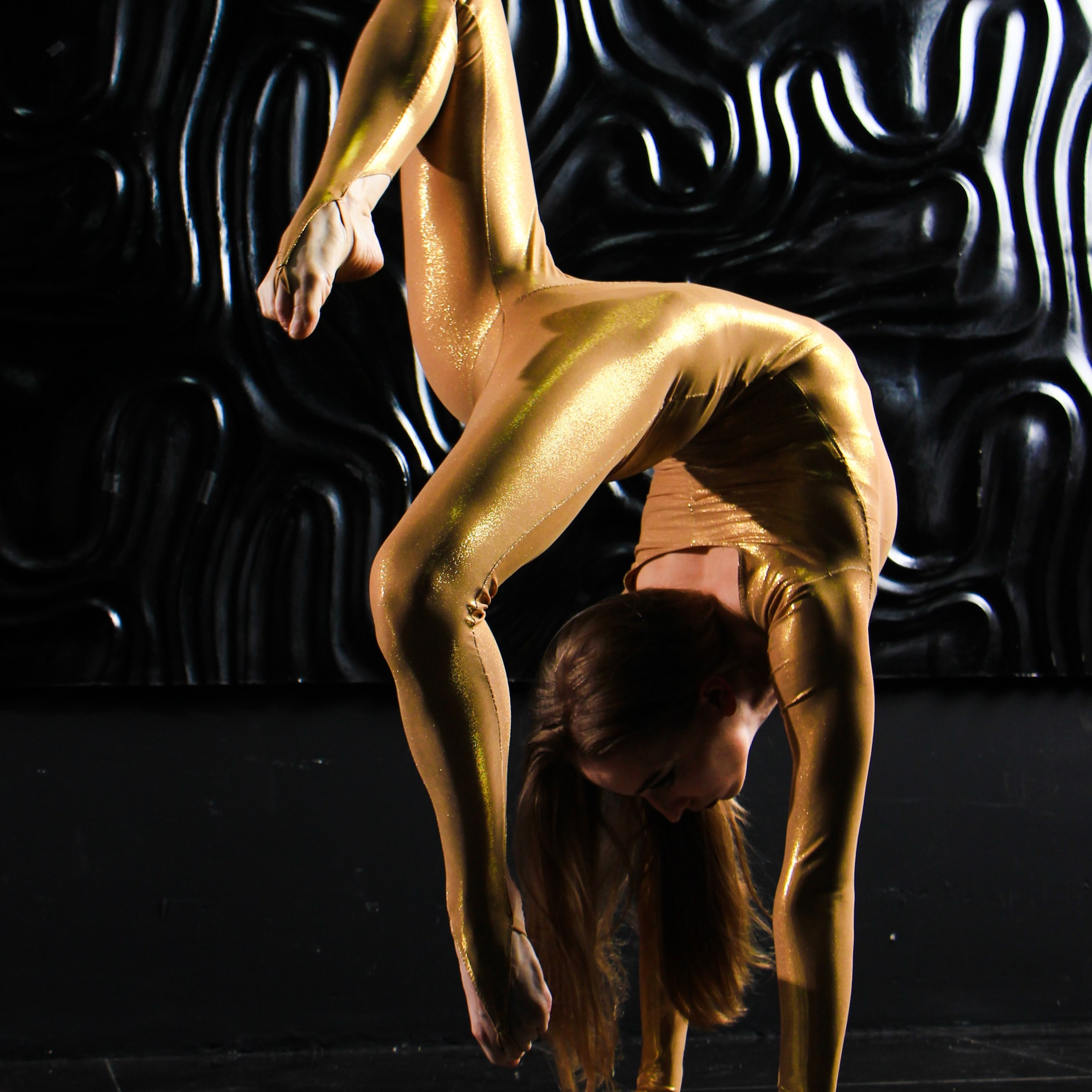 Цирковая 007