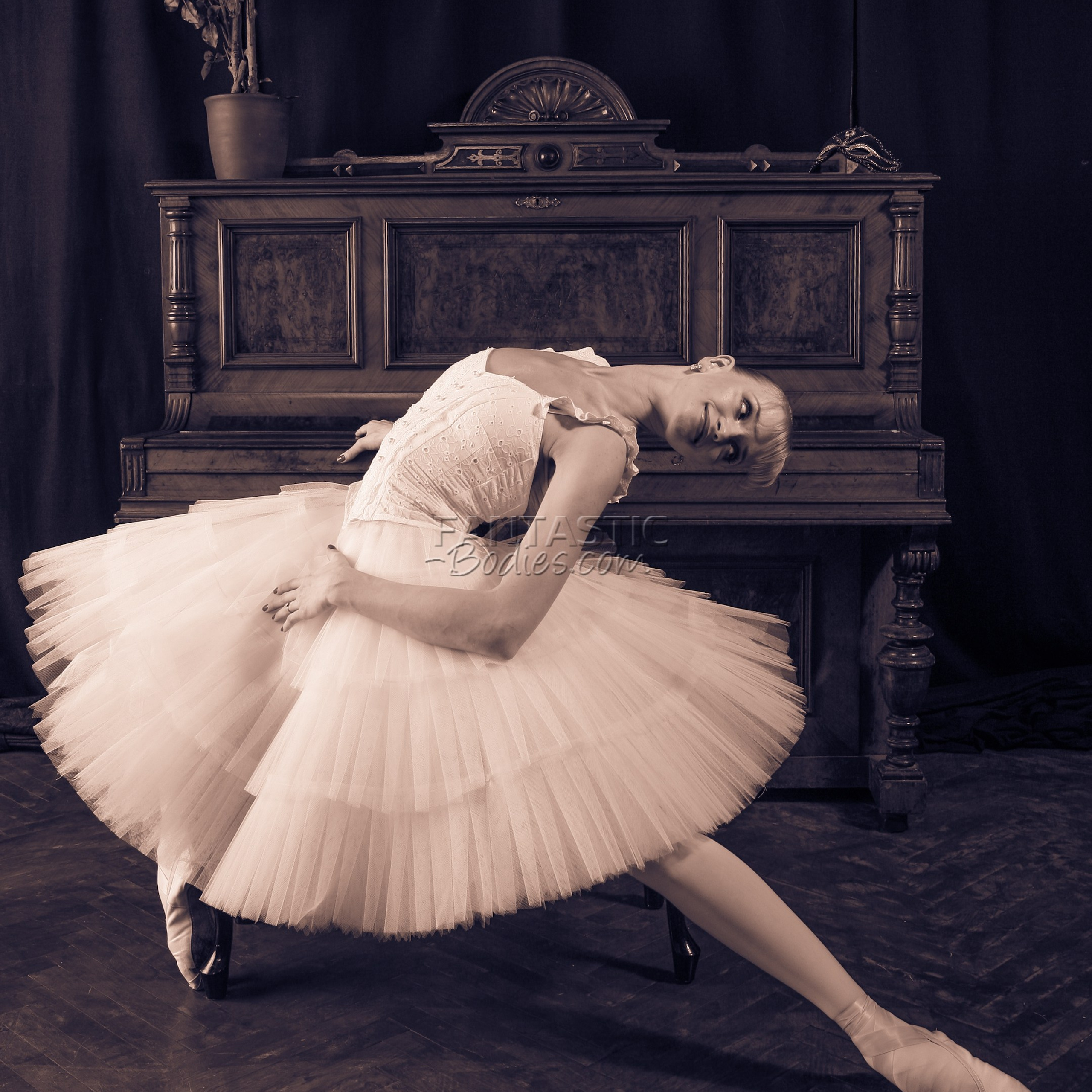 Балерина 034. Fantastic-Bodies photo performance