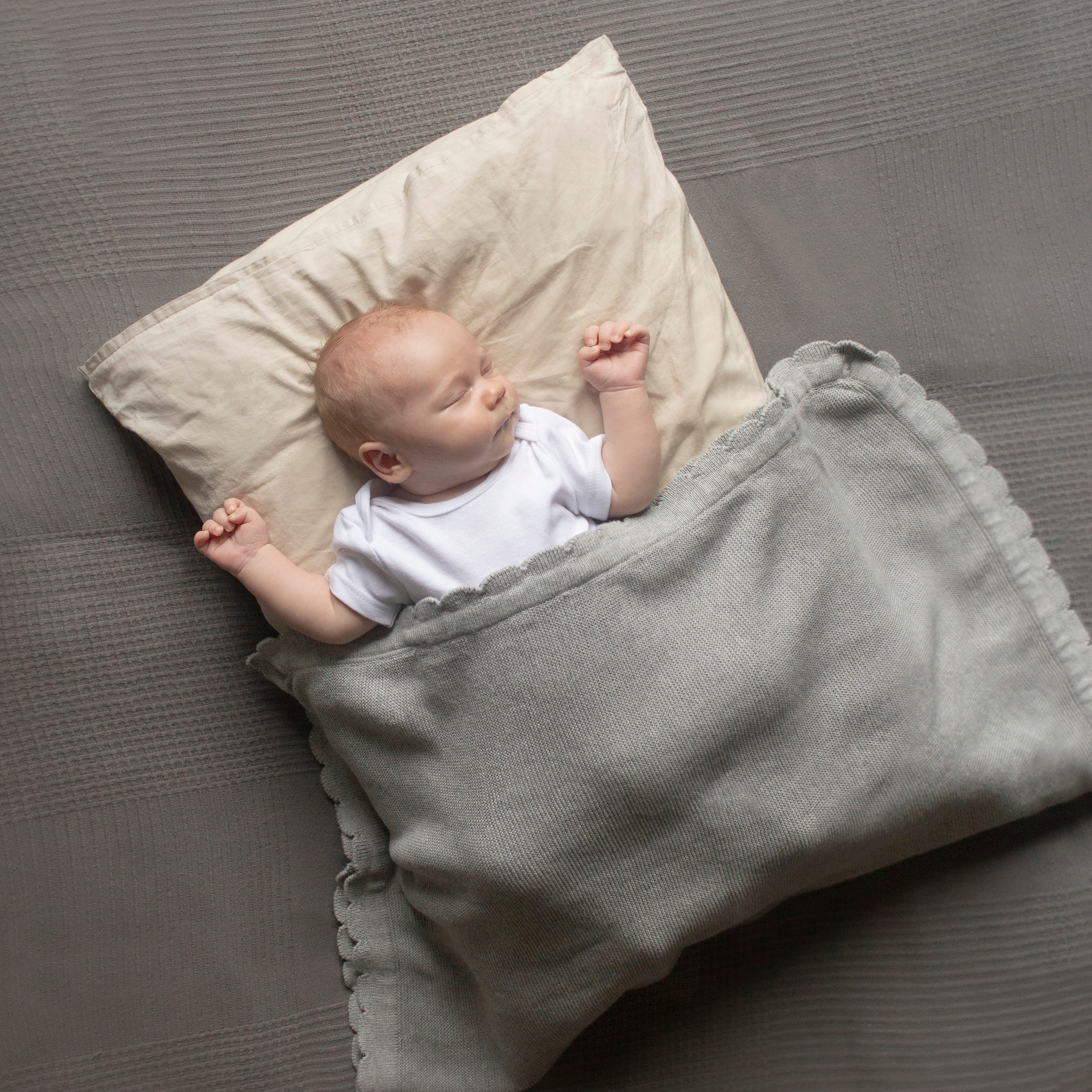 Фотограф новорожденных и семейный фотограф в Санкт-Петербурге