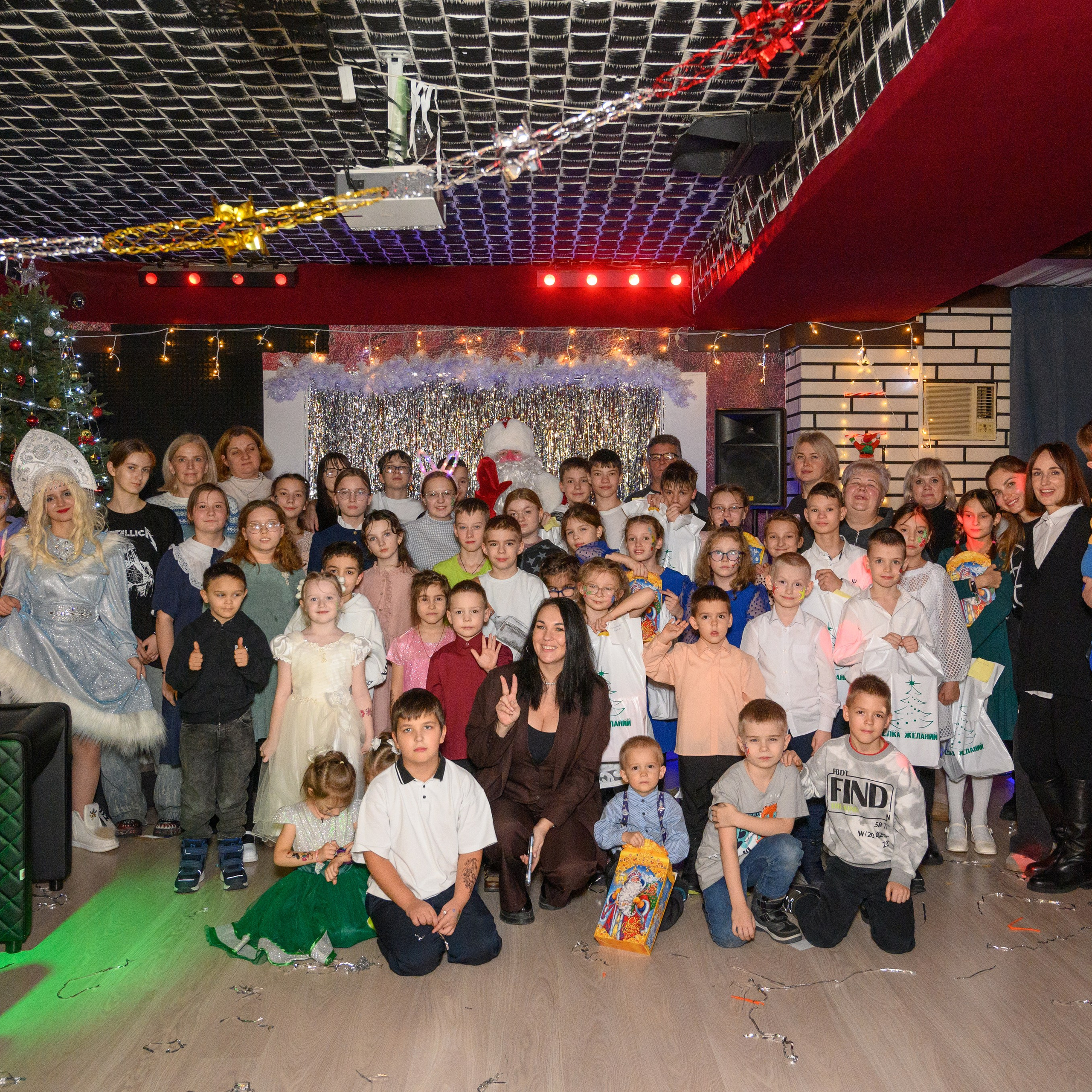 Новый год (дети-сироты)