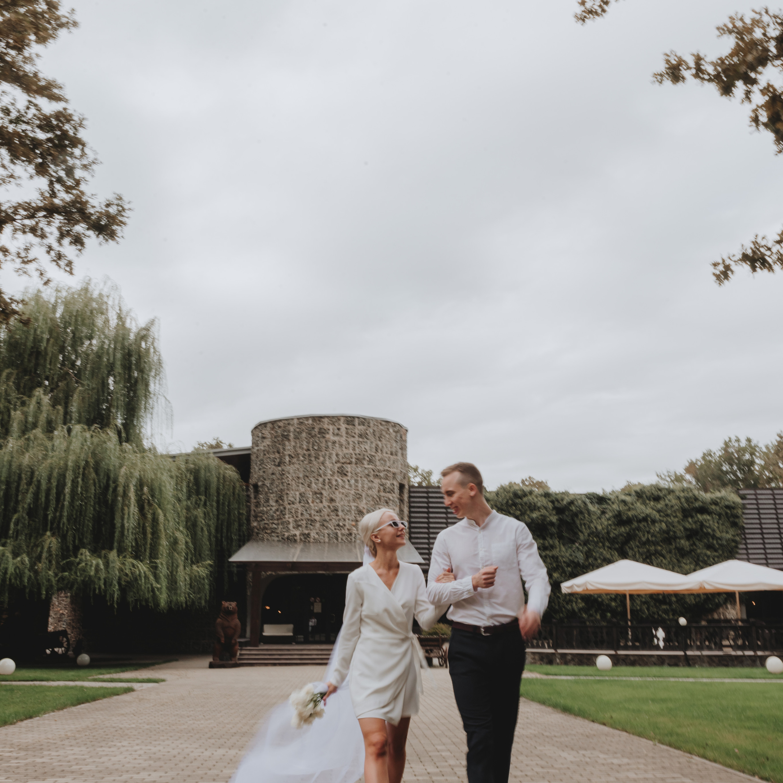 Вдаль унесённые ветром…. Свадебный фотограф в Краснодарском крае