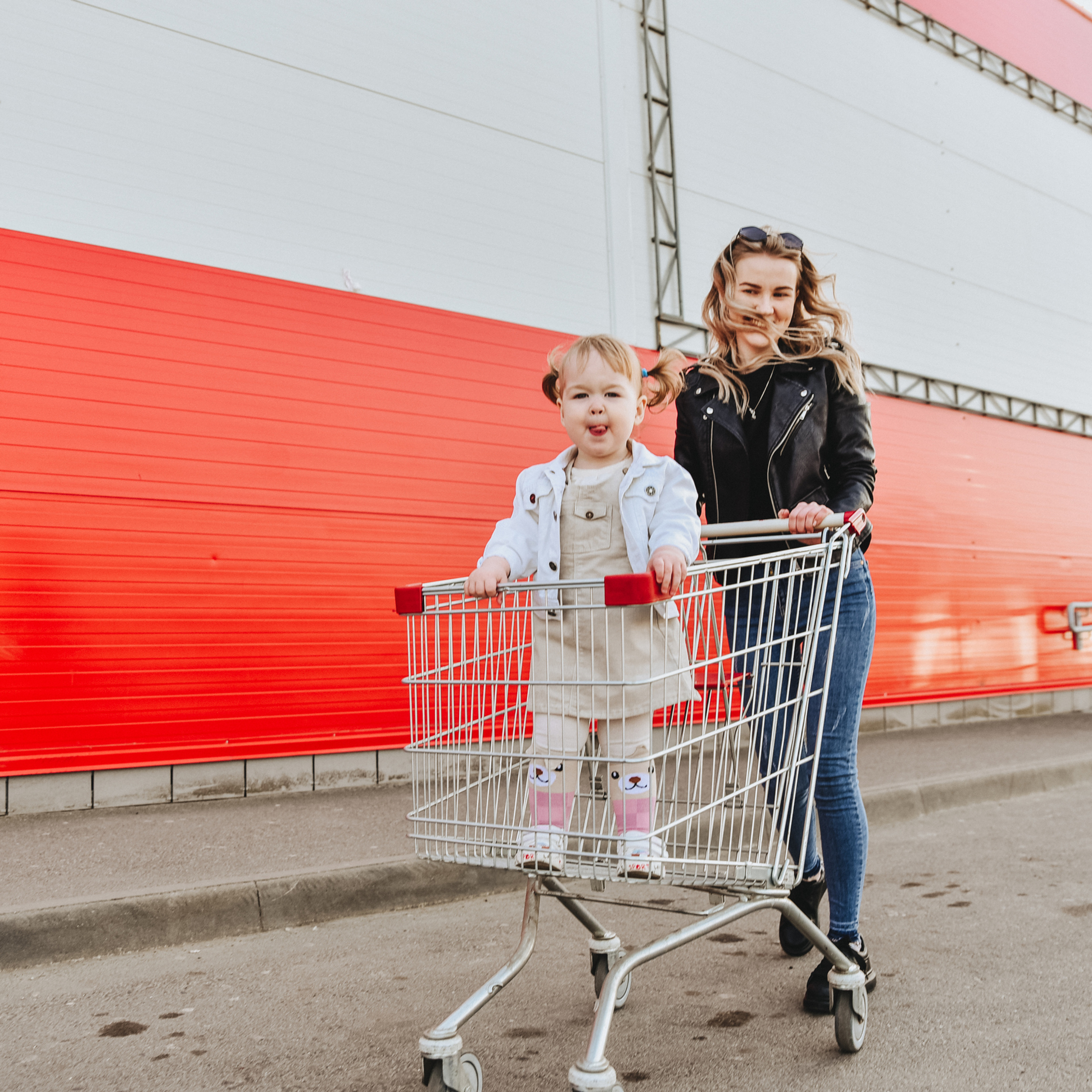 Две девчонки отмечают 2 годика). Свадебный фотограф в Краснодарском крае