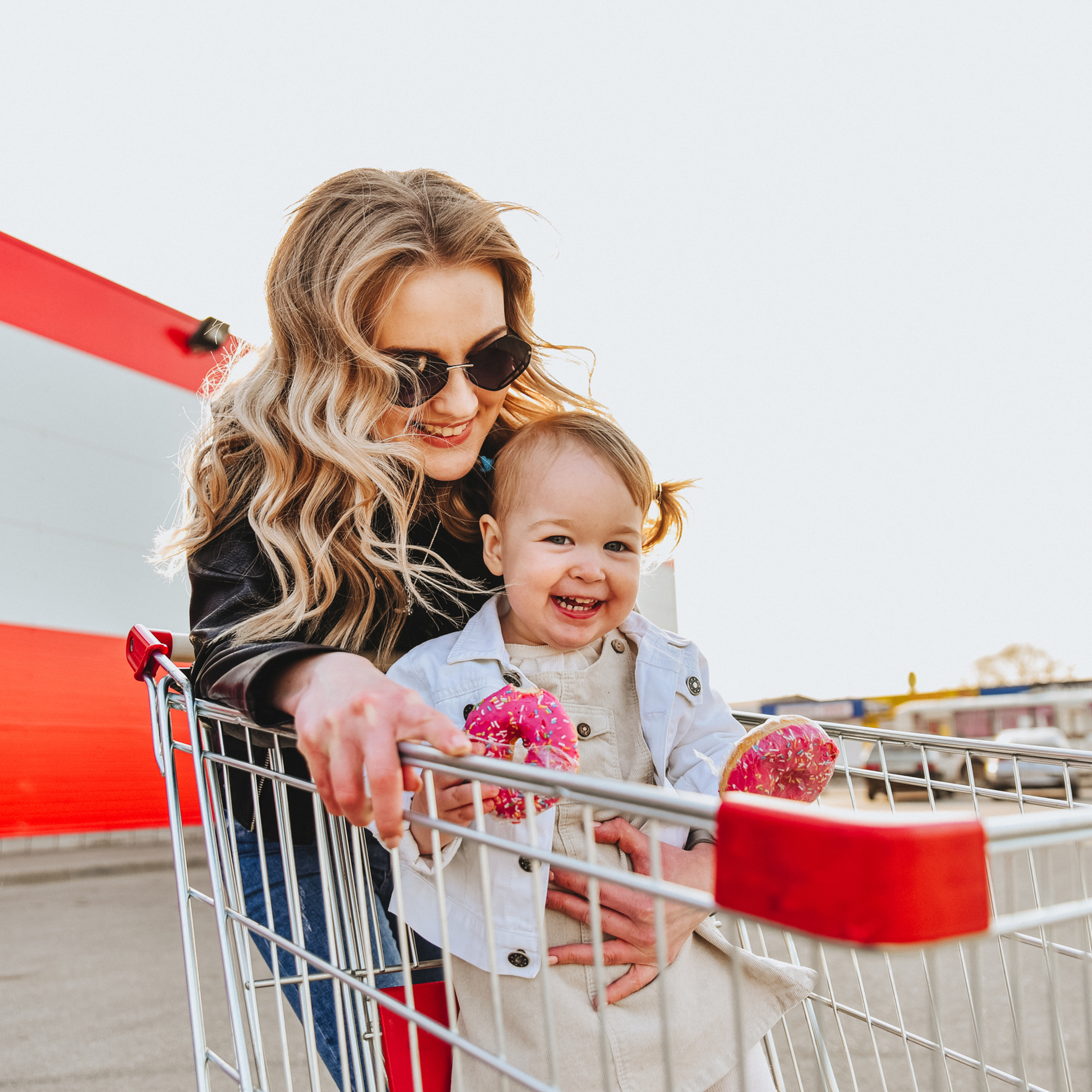 Две девчонки отмечают 2 годика). Свадебный фотограф в Краснодарском крае