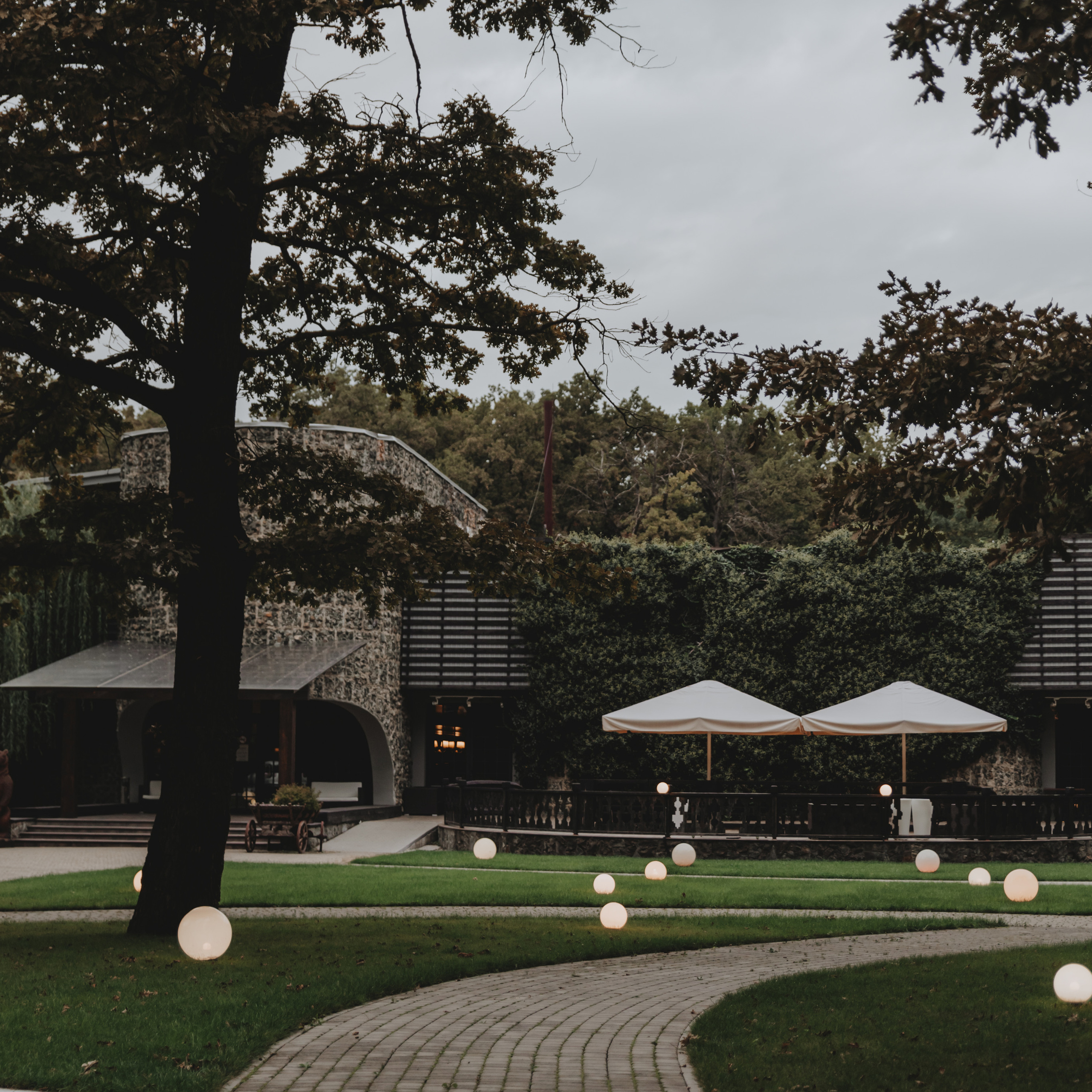 Вдаль унесённые ветром…. Свадебный фотограф в Краснодарском крае