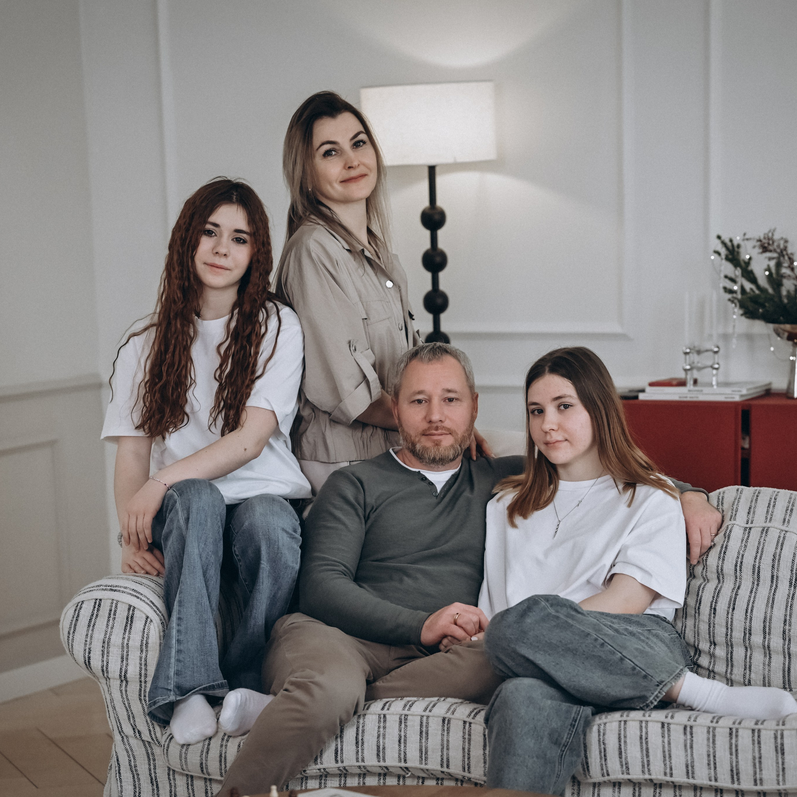 Анна, Дмитрий, Дарья и&nbsp;Влада