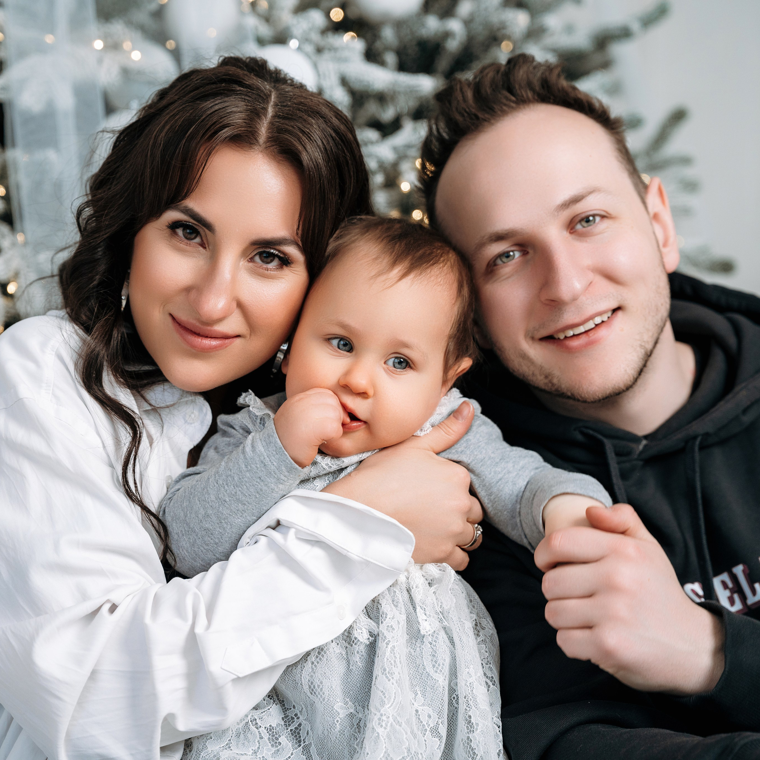 Марго с семьей