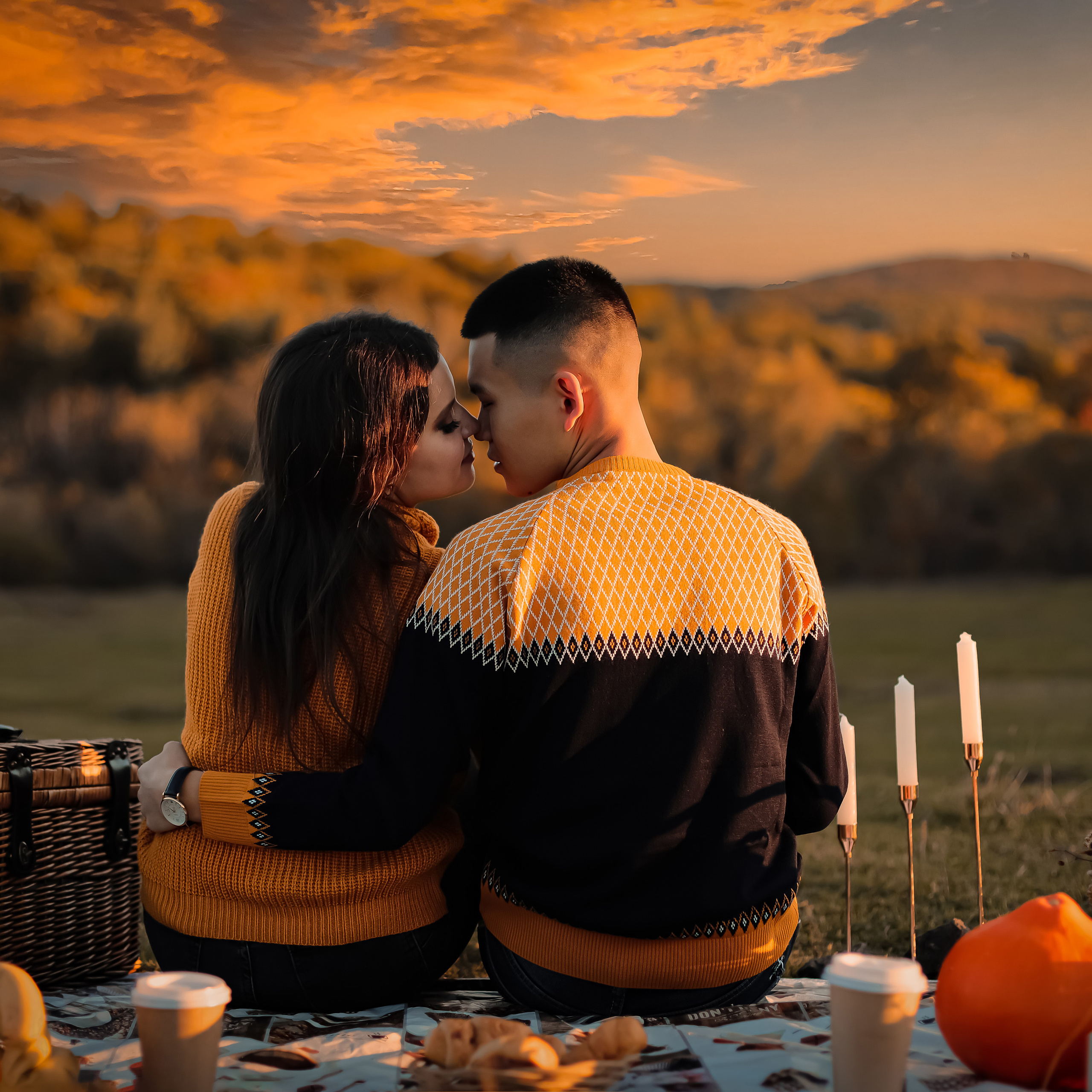 Валентина и Батор на пикнике