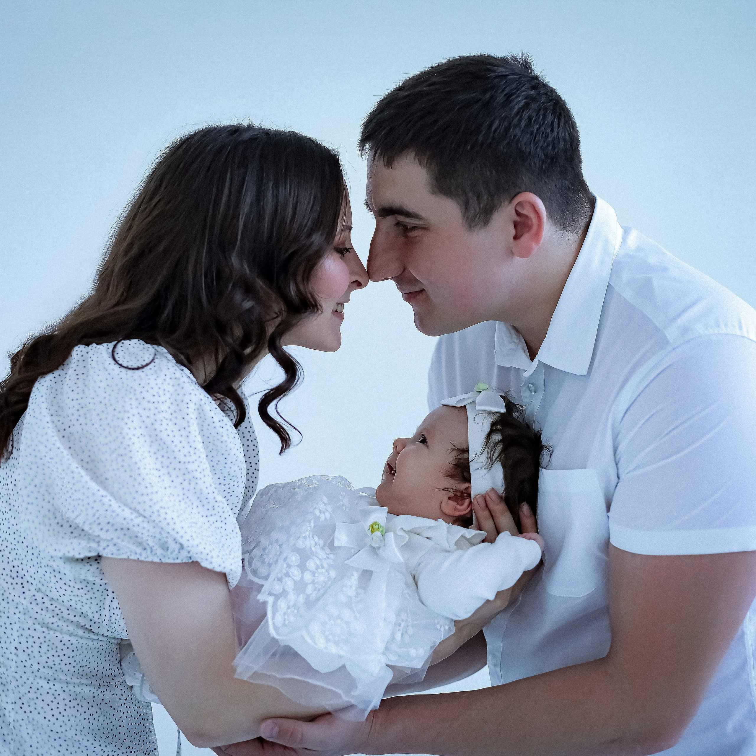 Анна, Кирилл, Вероника, Виктория