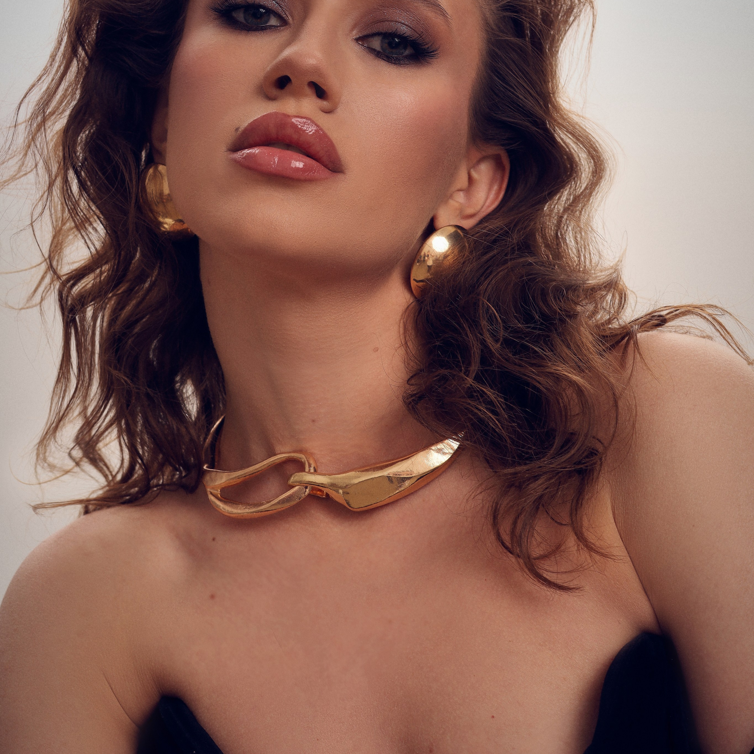 Женский портрет. Главная