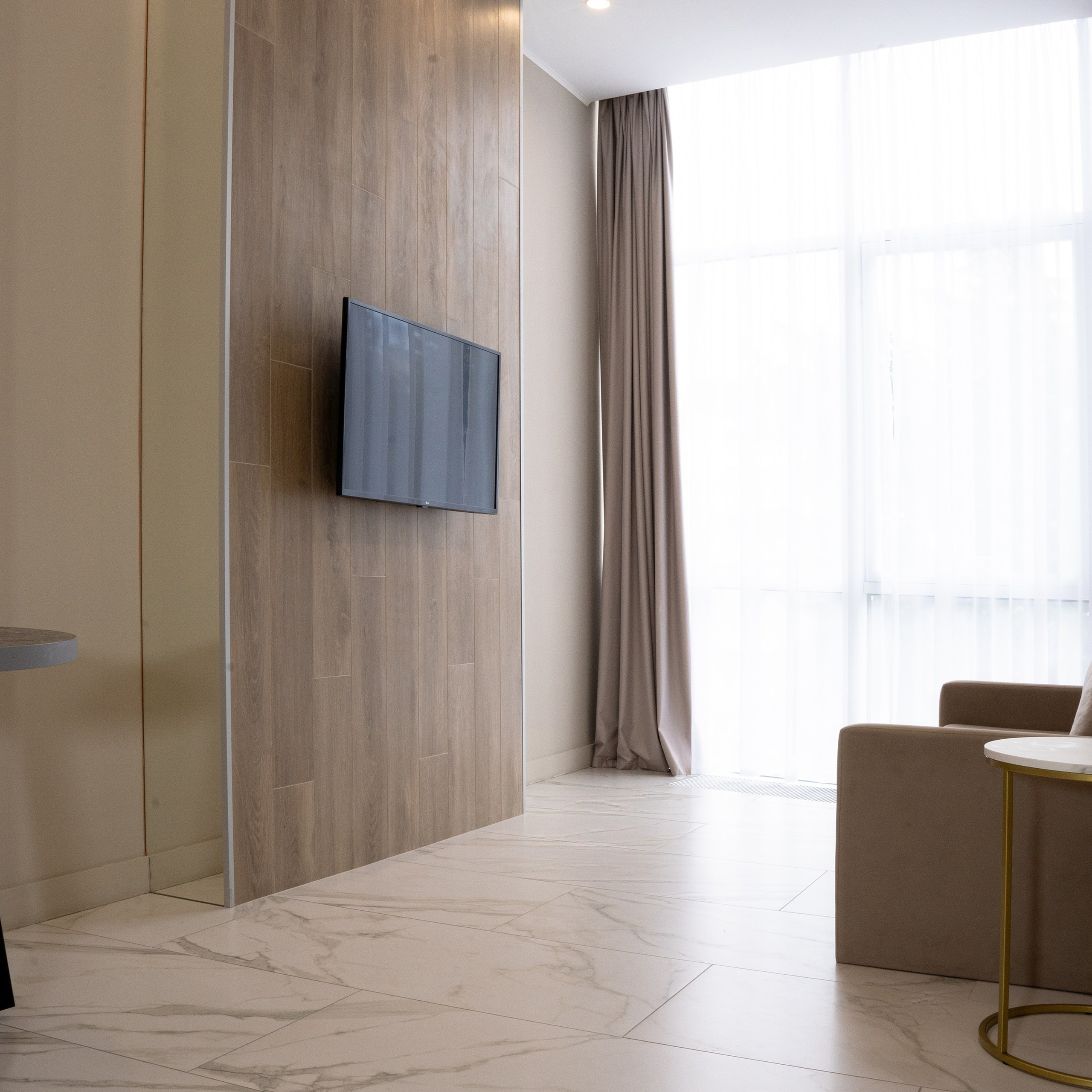 Фотограф недвижимости в Сочи Николай Чик  фото гостиничного номера