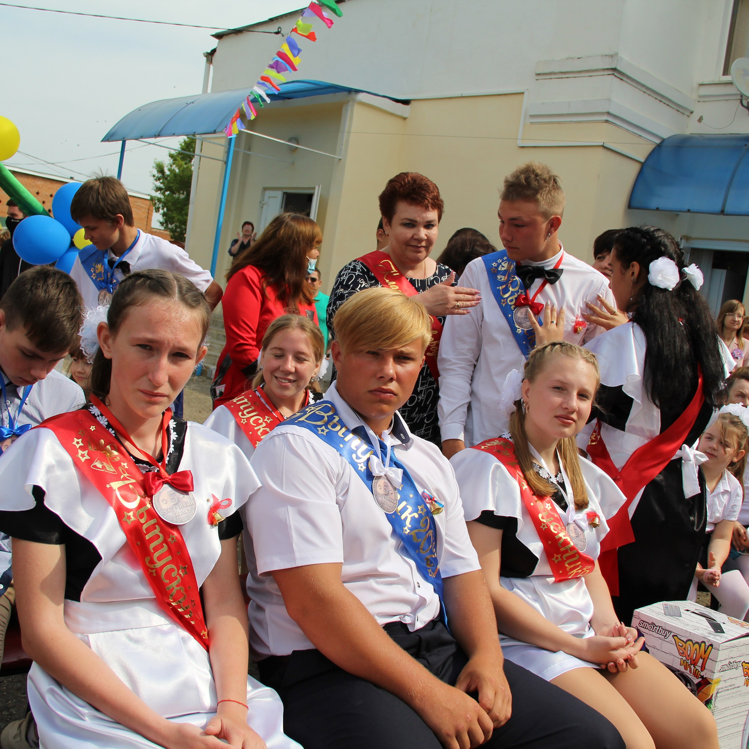 История первого альбома