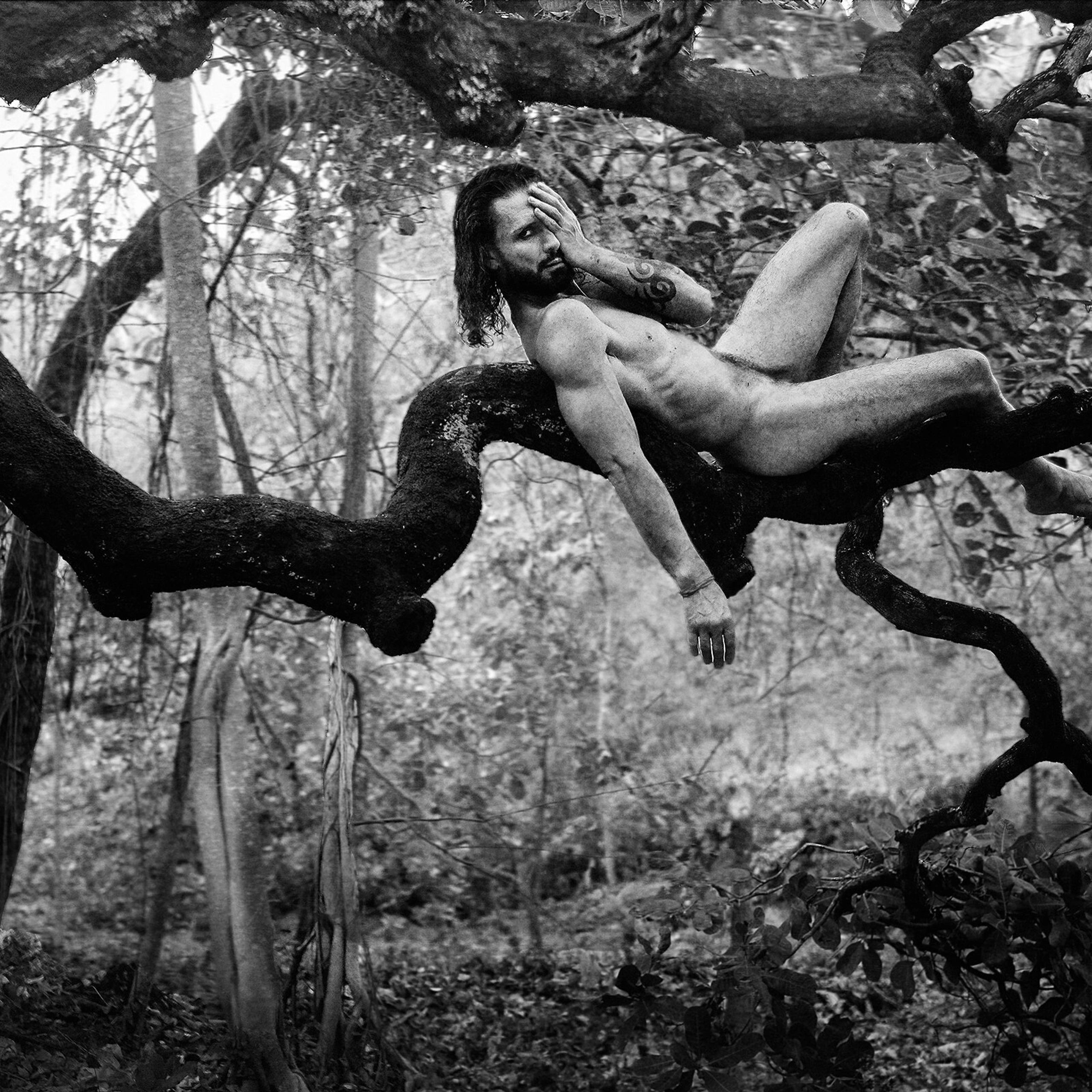 - фотосессии в эксклюзивных образах в  СПб и Москве. провожу регулярны. Фотограф Облако Александра