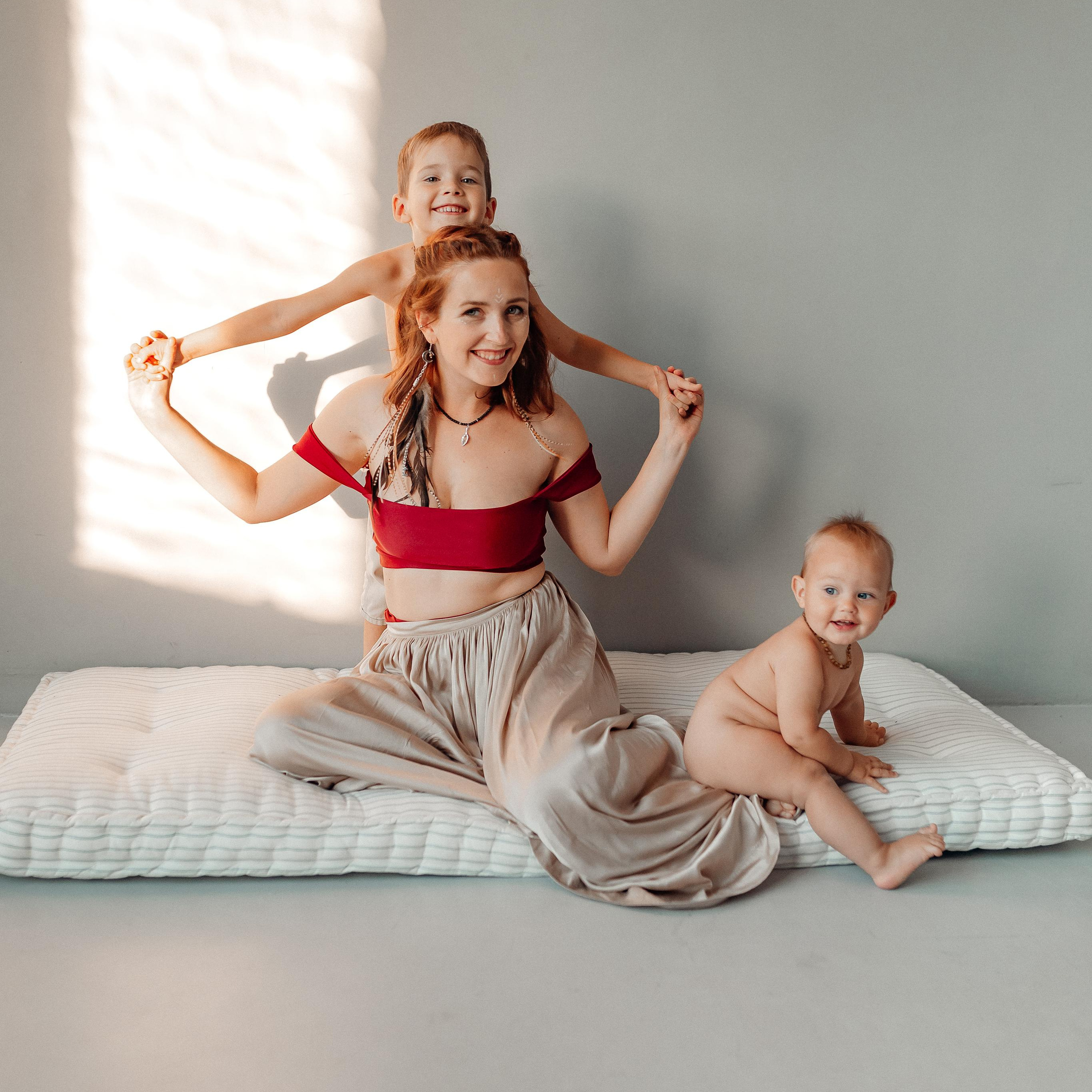 Мама Аня и дети, фотостудия Воздух, октябрь 21