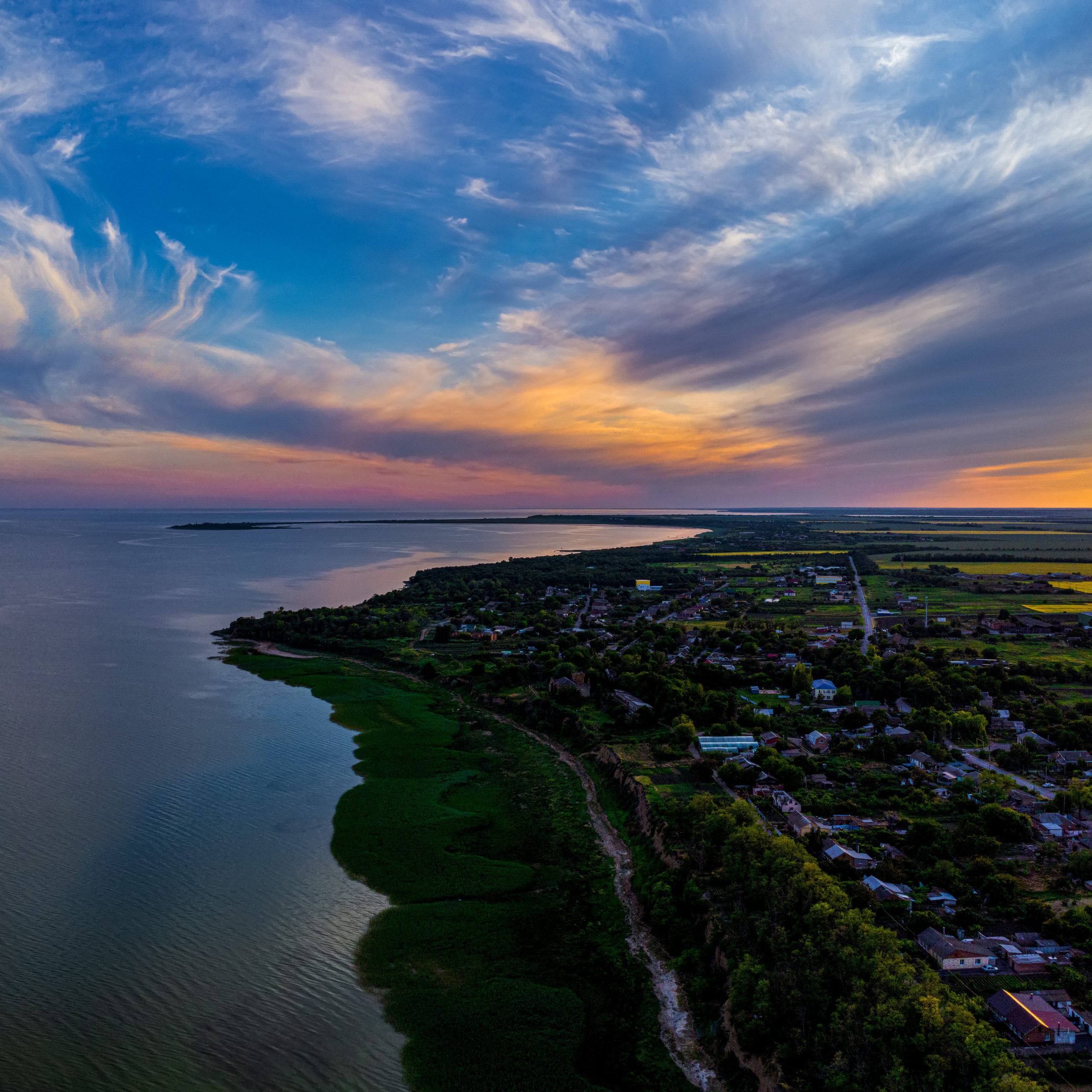 Золотая коса. Закат с дрона.