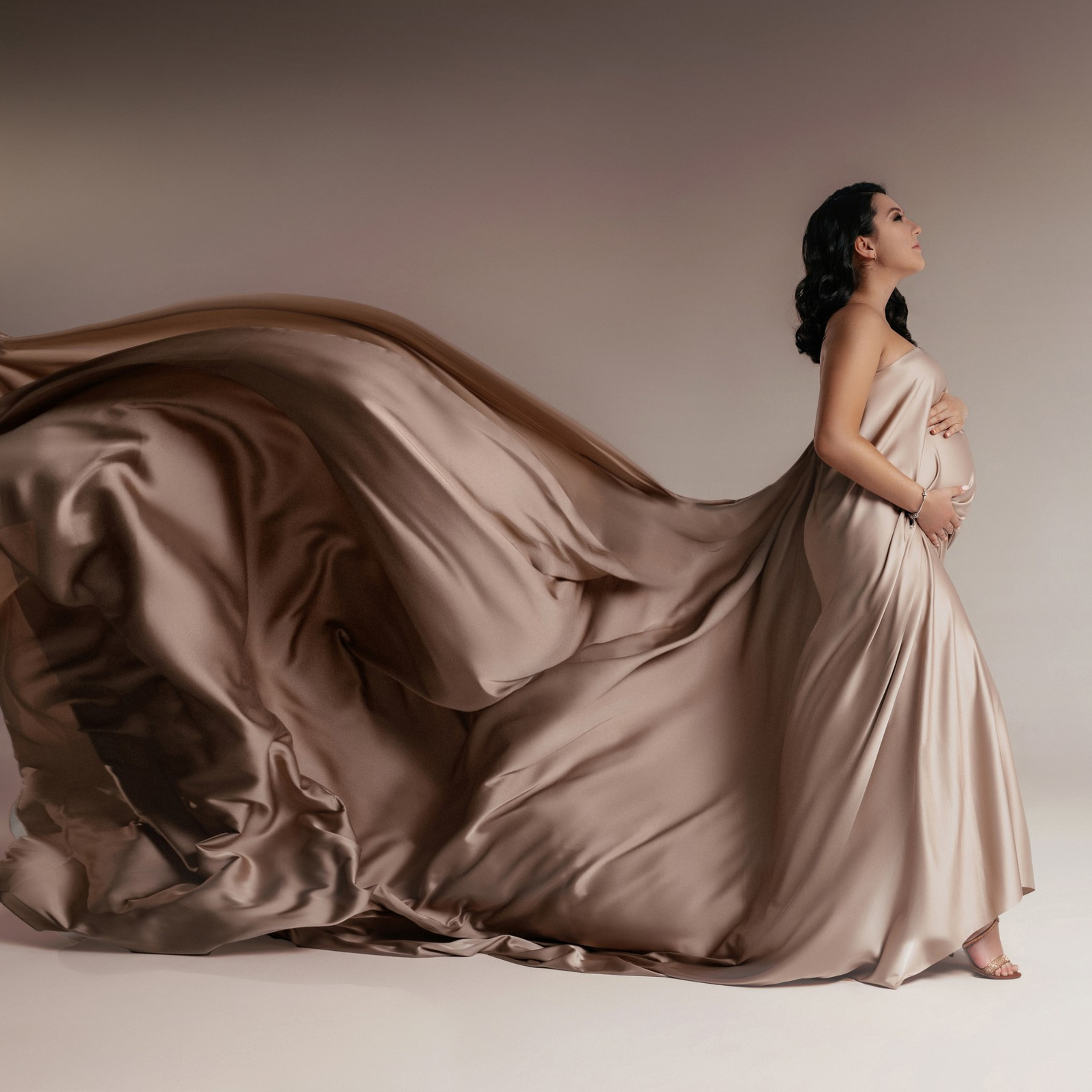 Фотосессия беременной с макияжем и одеждой СПб