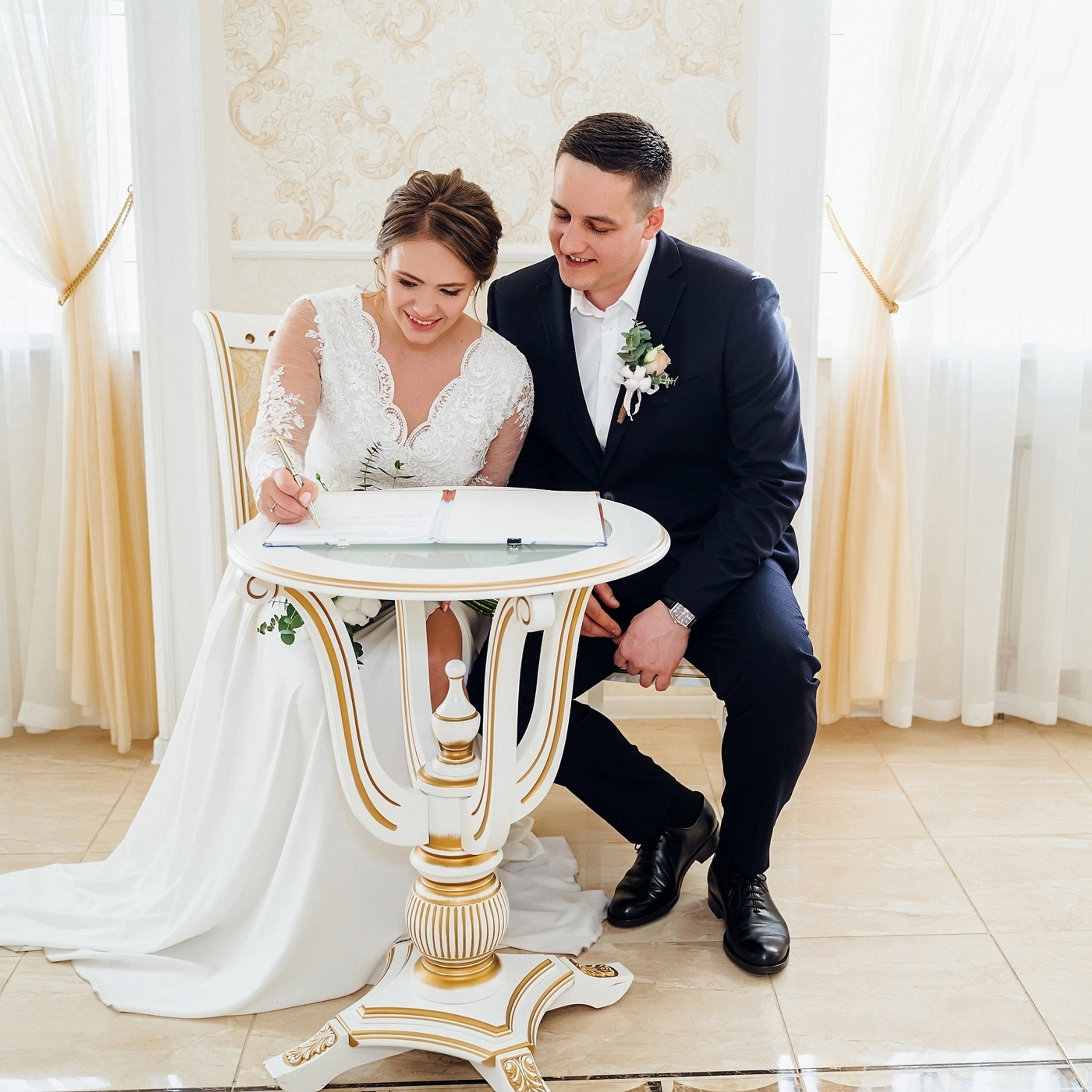 Дмитрий и Елена — Роспись