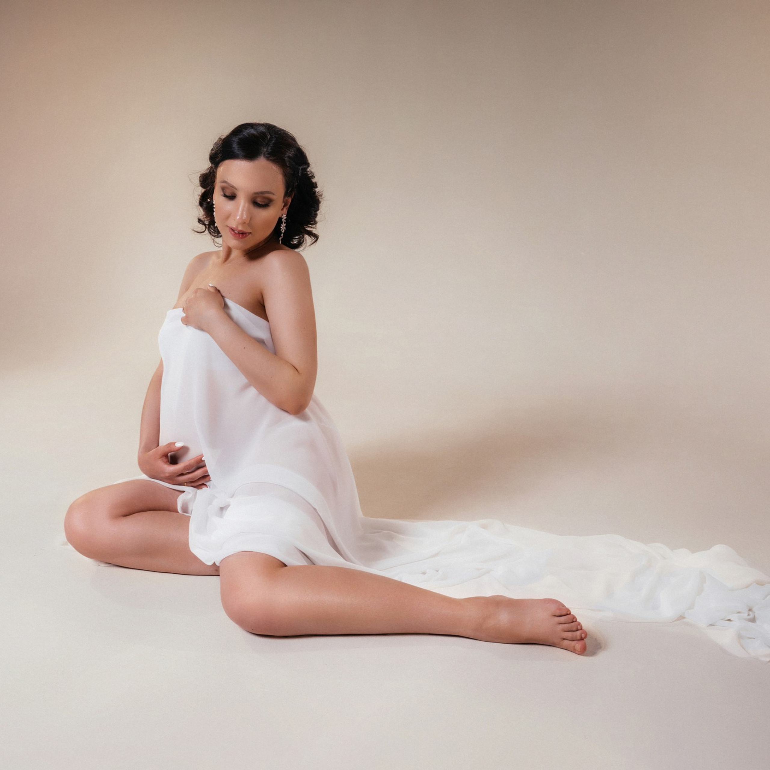 Фотосессия беременной в студии СПб