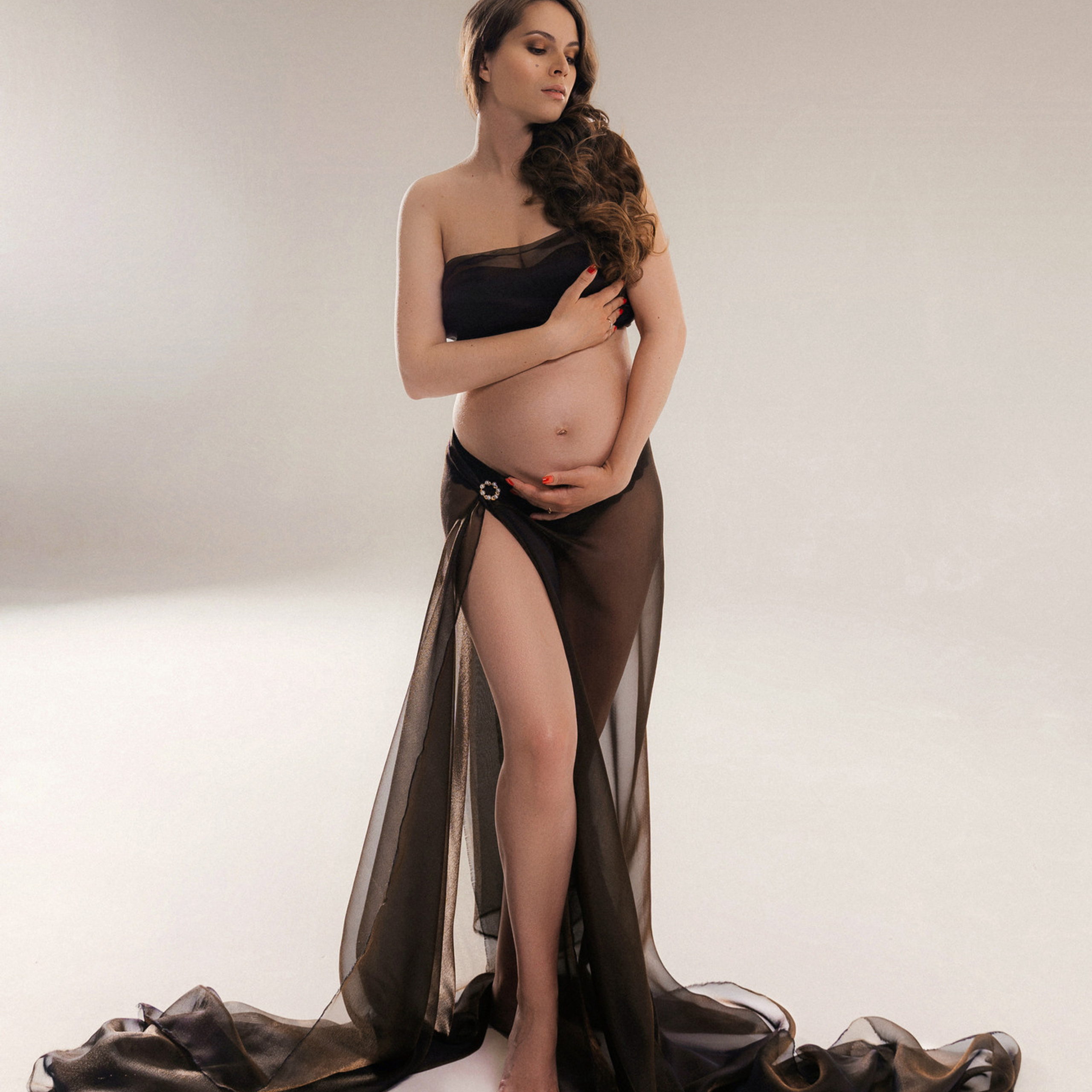 Фотосессия беременной в студии под ключ СПб