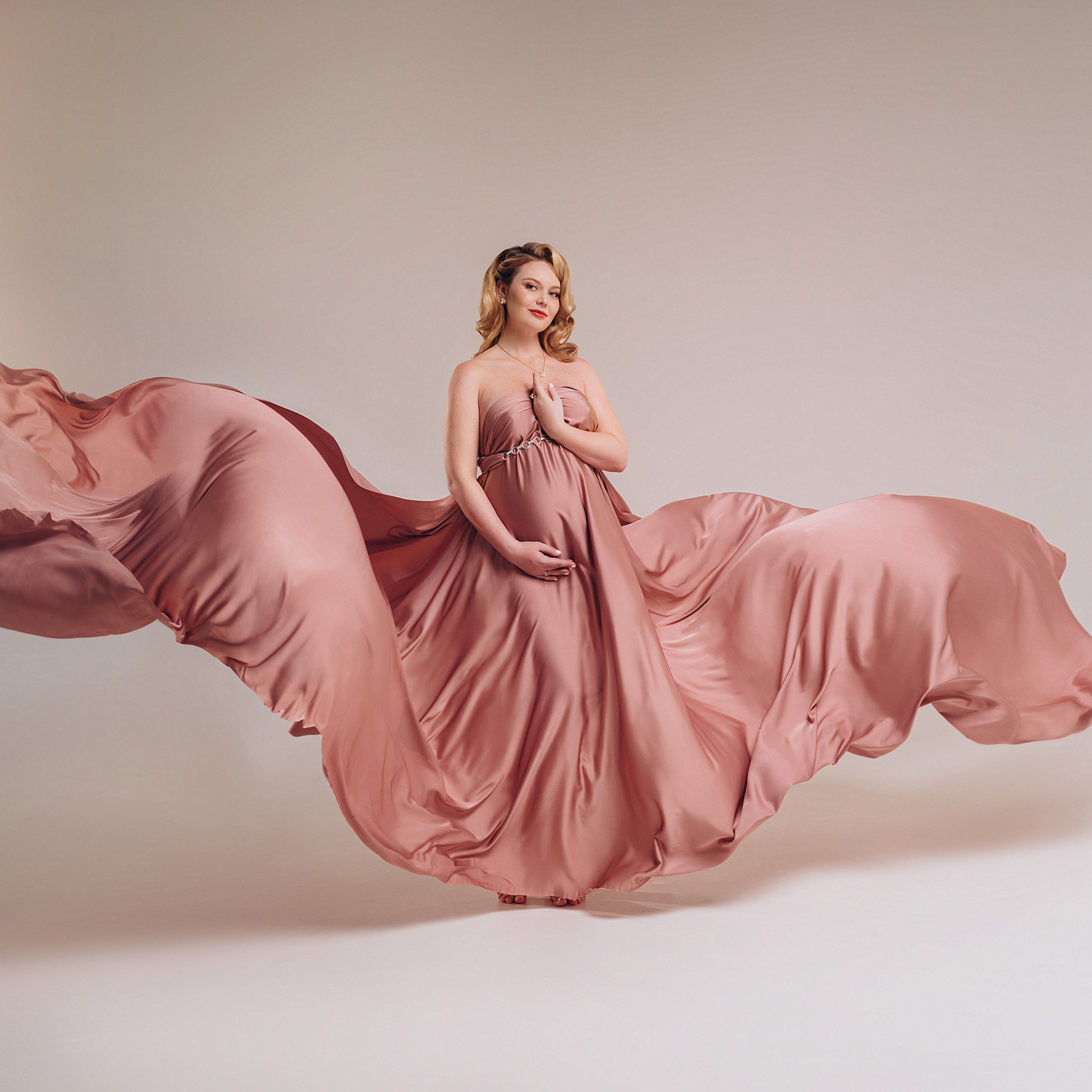 Фотосессия беременной в стиле Vogue