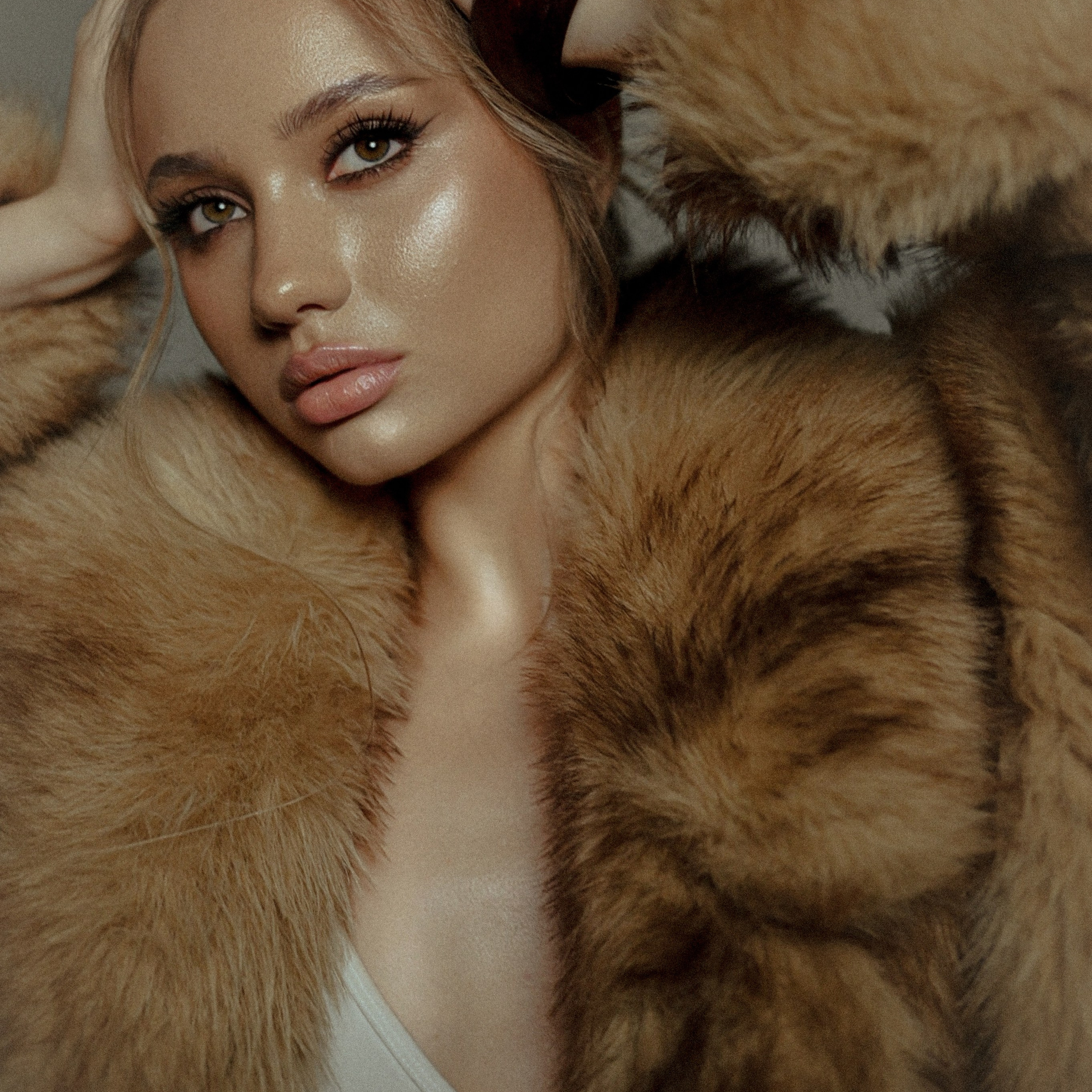 Студийные съемки. Женский фотограф Ксения Лапшина /  knlapshina