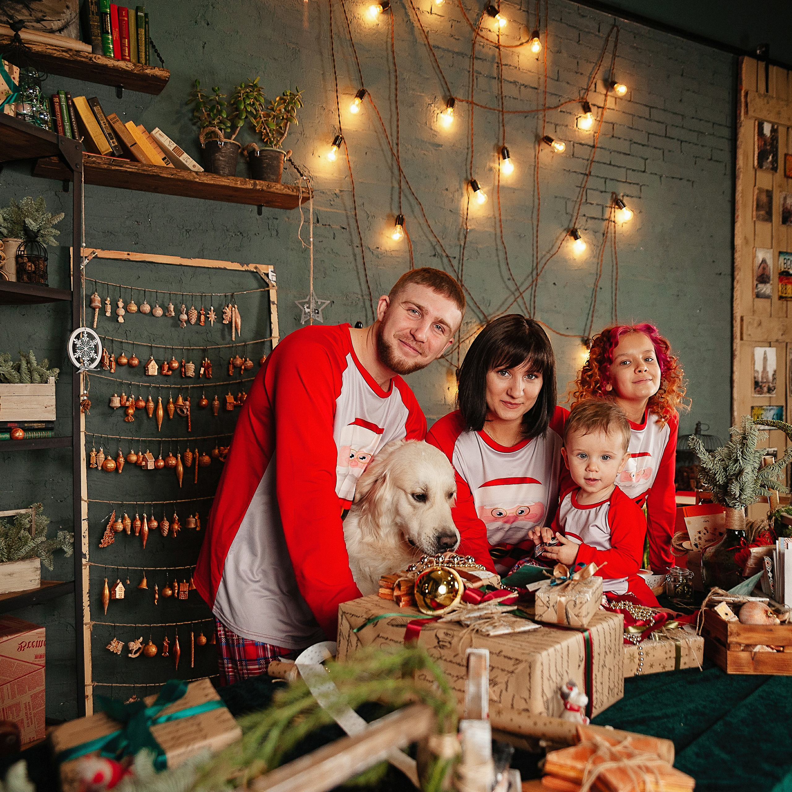 Семейная фотосессия в студии FormatLoft