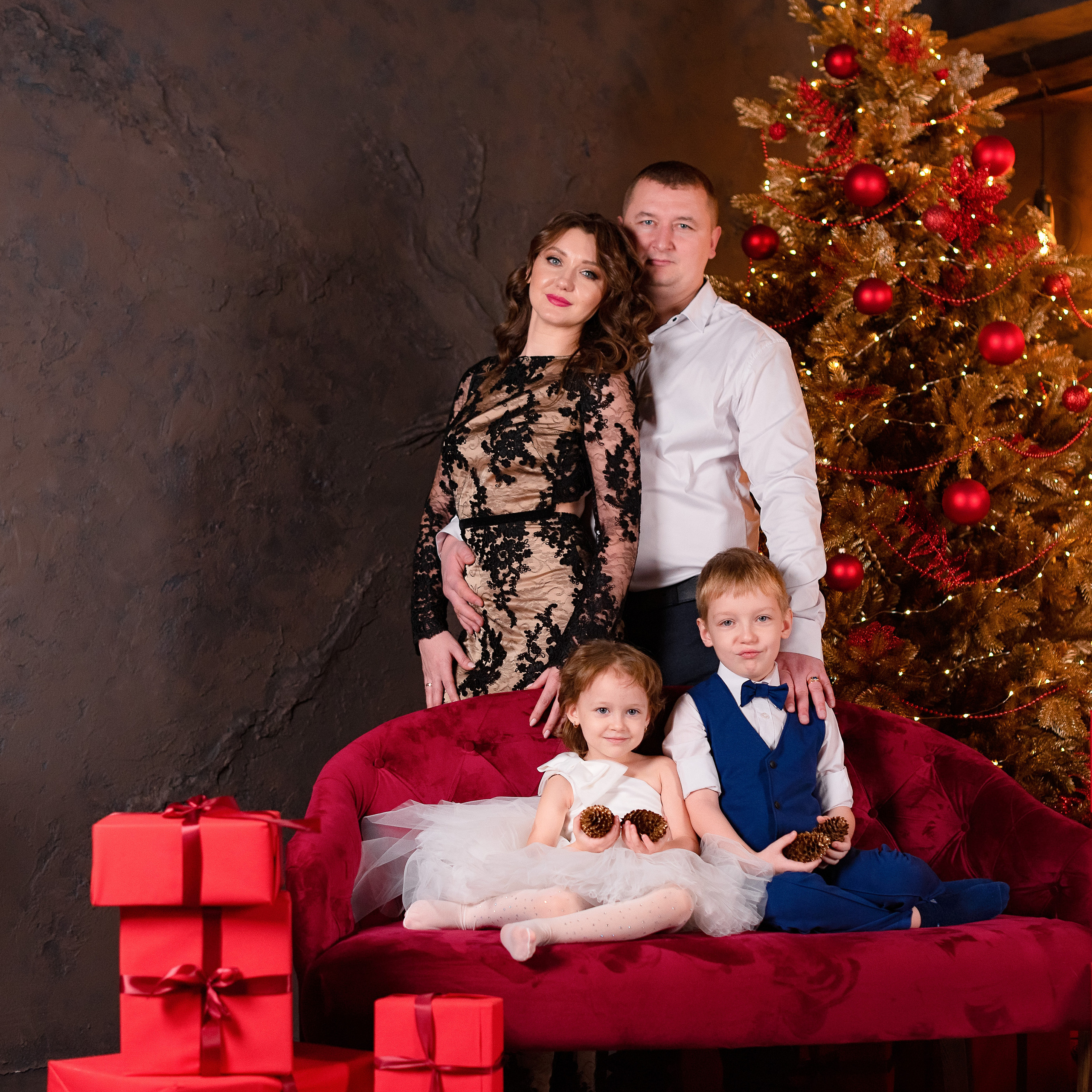 Семейная фотосессия в фотостудии Freedoom